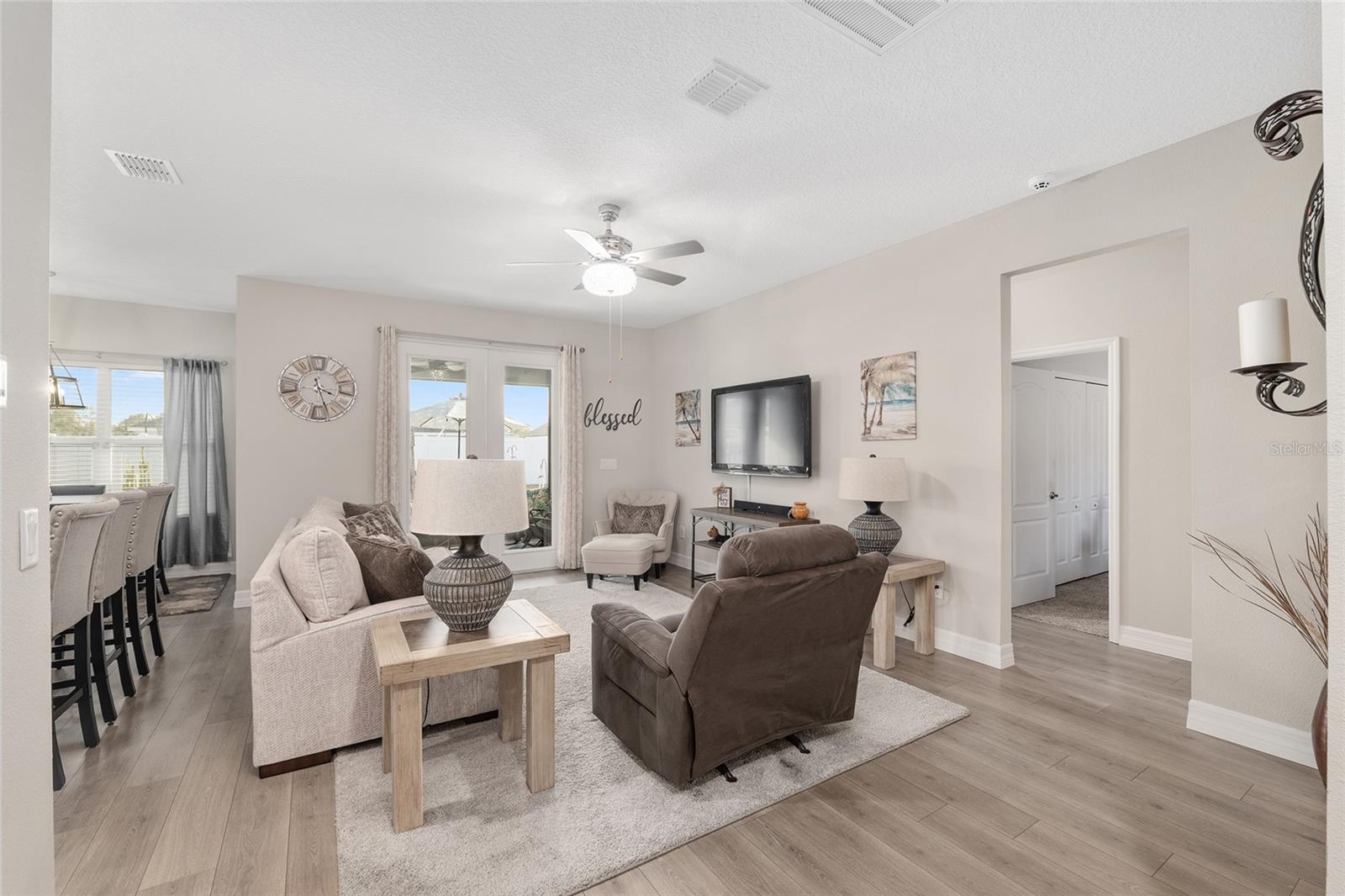 MARION OAKS UN 7 - Residential