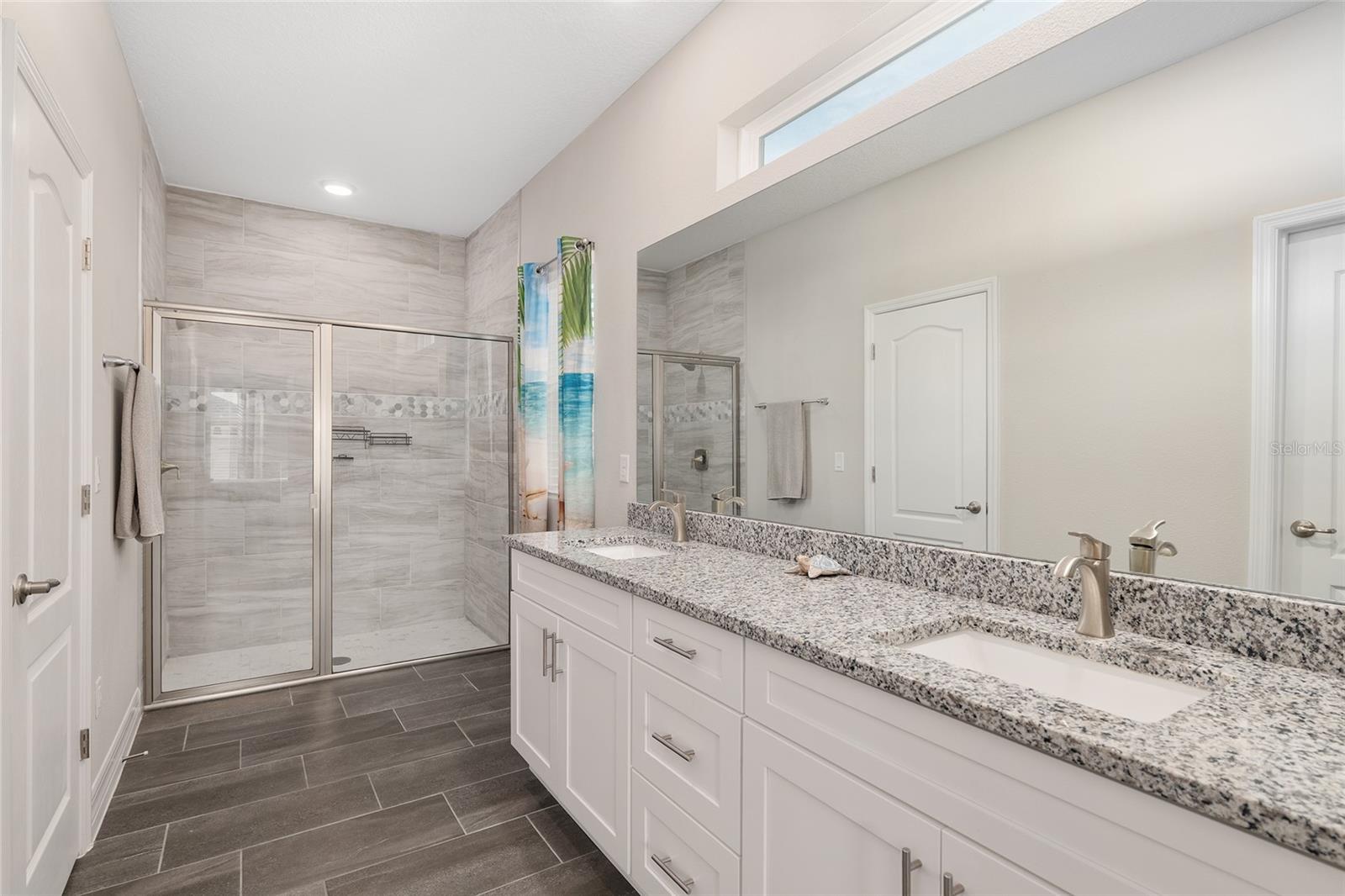 MARION OAKS UN 7 - Residential