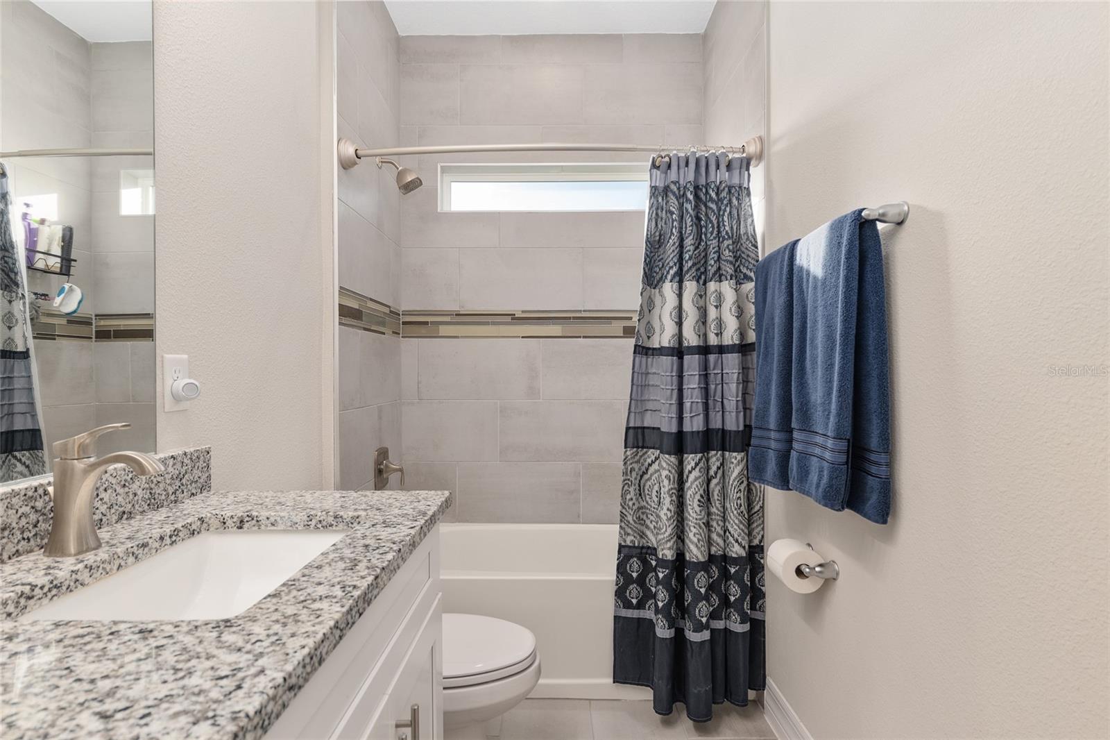 MARION OAKS UN 7 - Residential