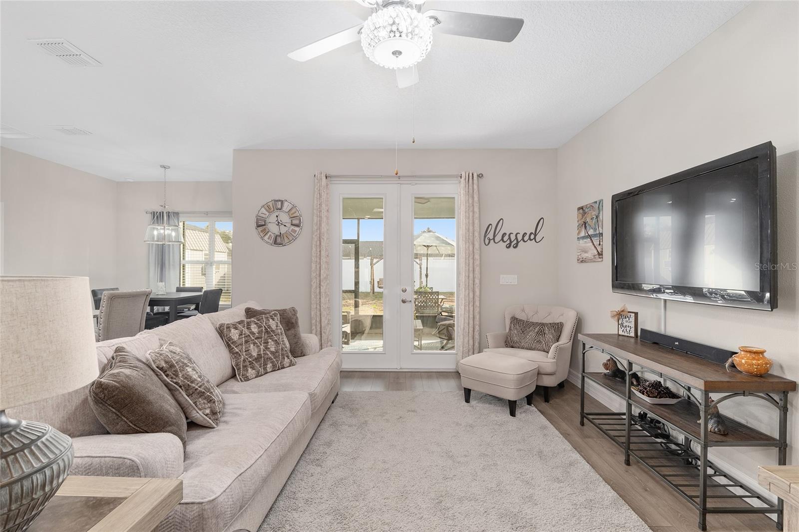 MARION OAKS UN 7 - Residential