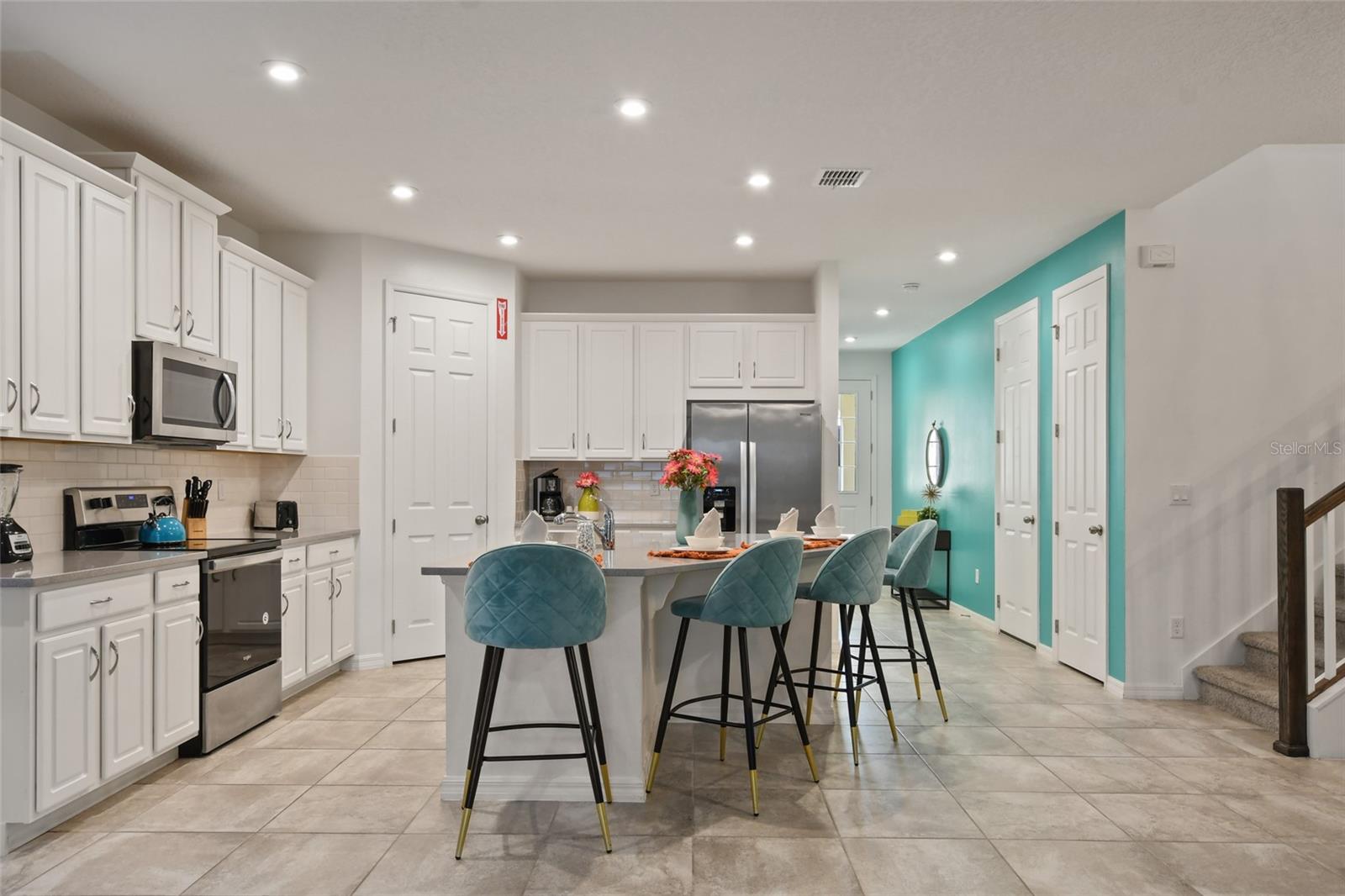 SOLARA RESORT VACATION VILLAS REP - Residential