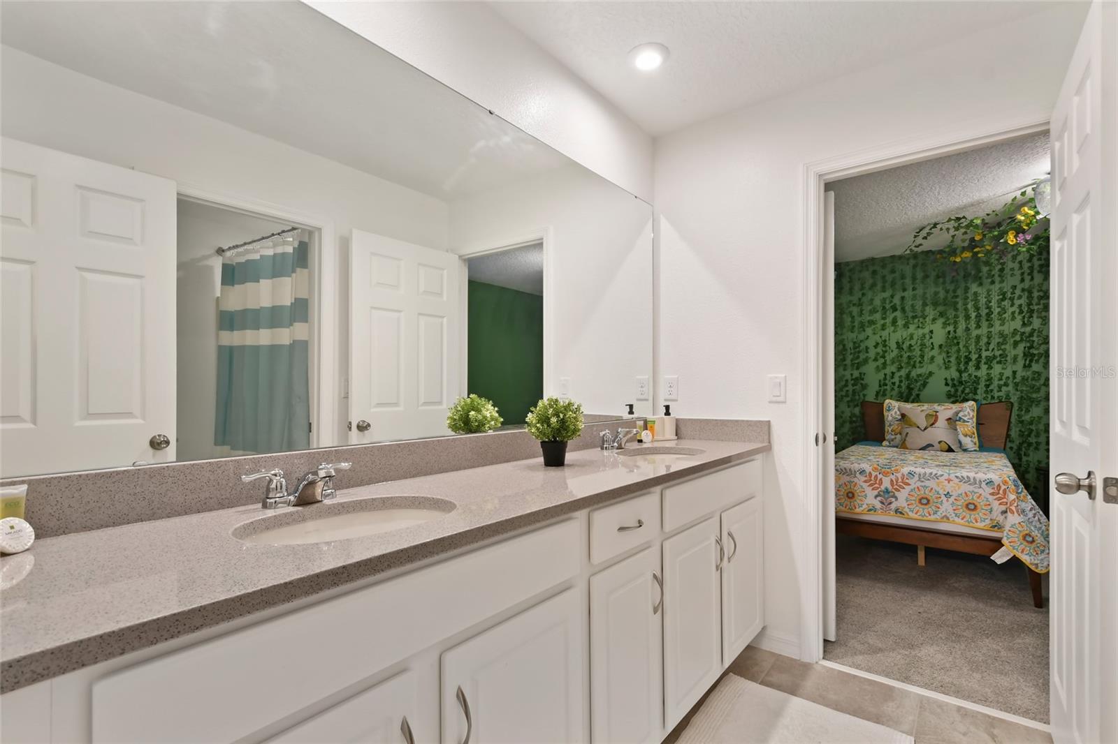 SOLARA RESORT VACATION VILLAS REP - Residential