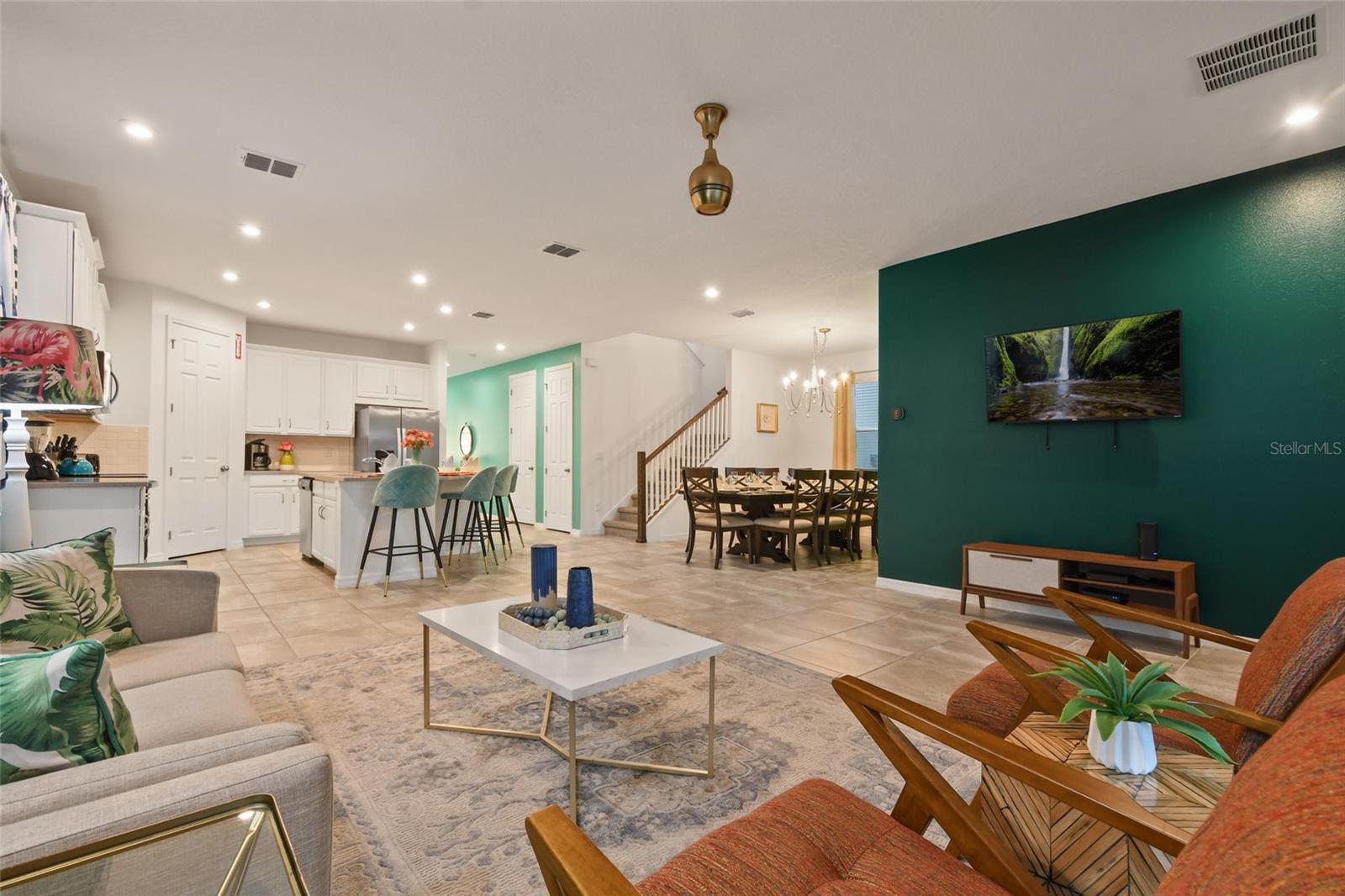 SOLARA RESORT VACATION VILLAS REP - Residential