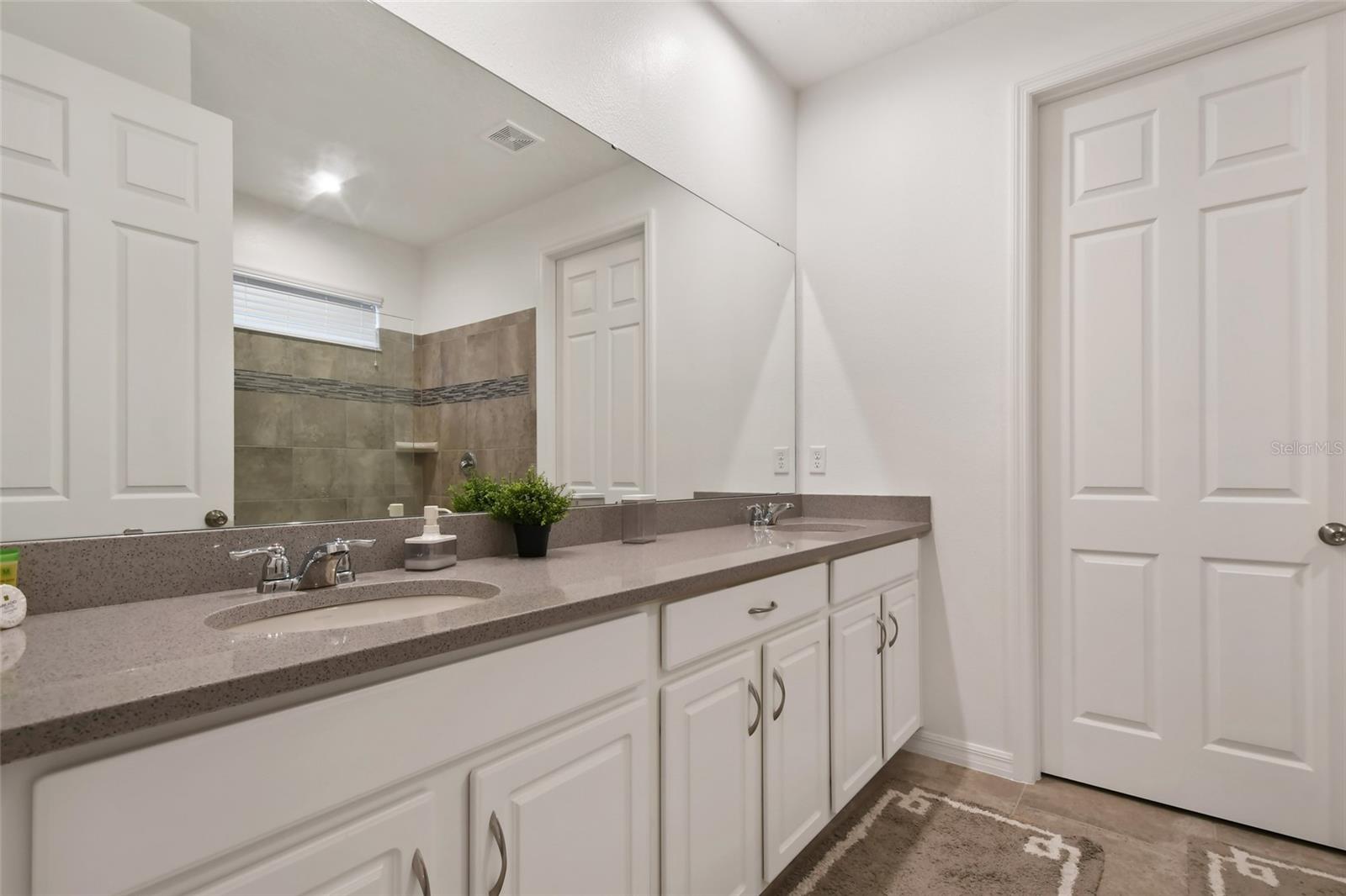 SOLARA RESORT VACATION VILLAS REP - Residential