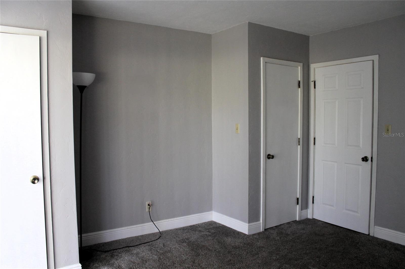 GRENLEFE SHERWOOD LANE CONDO - Residential Lease