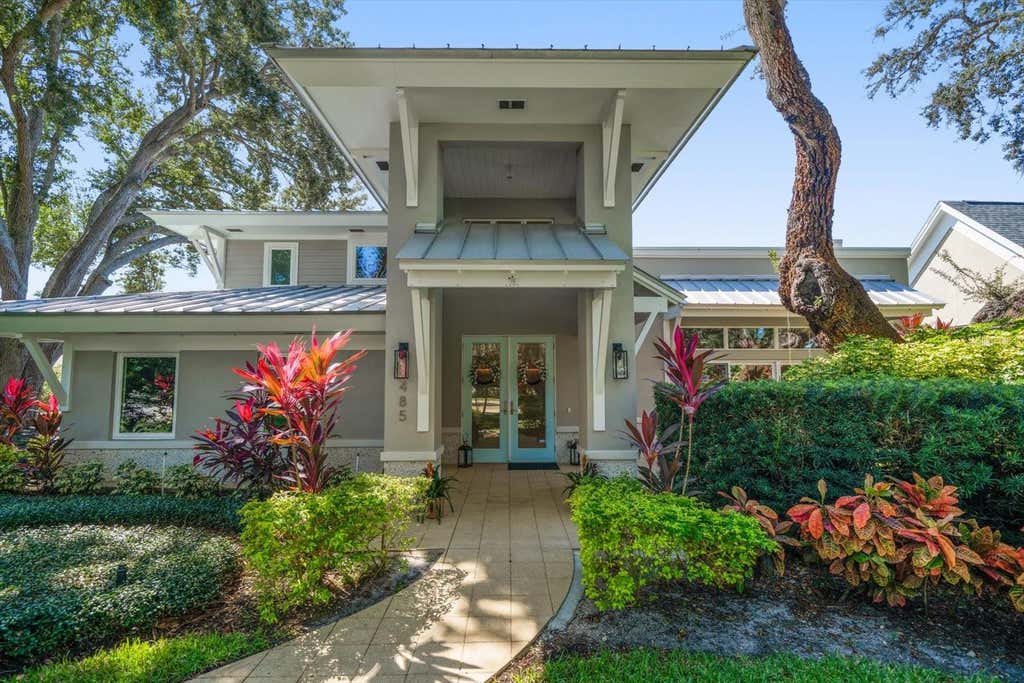Photo of 485 Park Avenue, Belleair, FL 33756 (MLS # TB8542534)