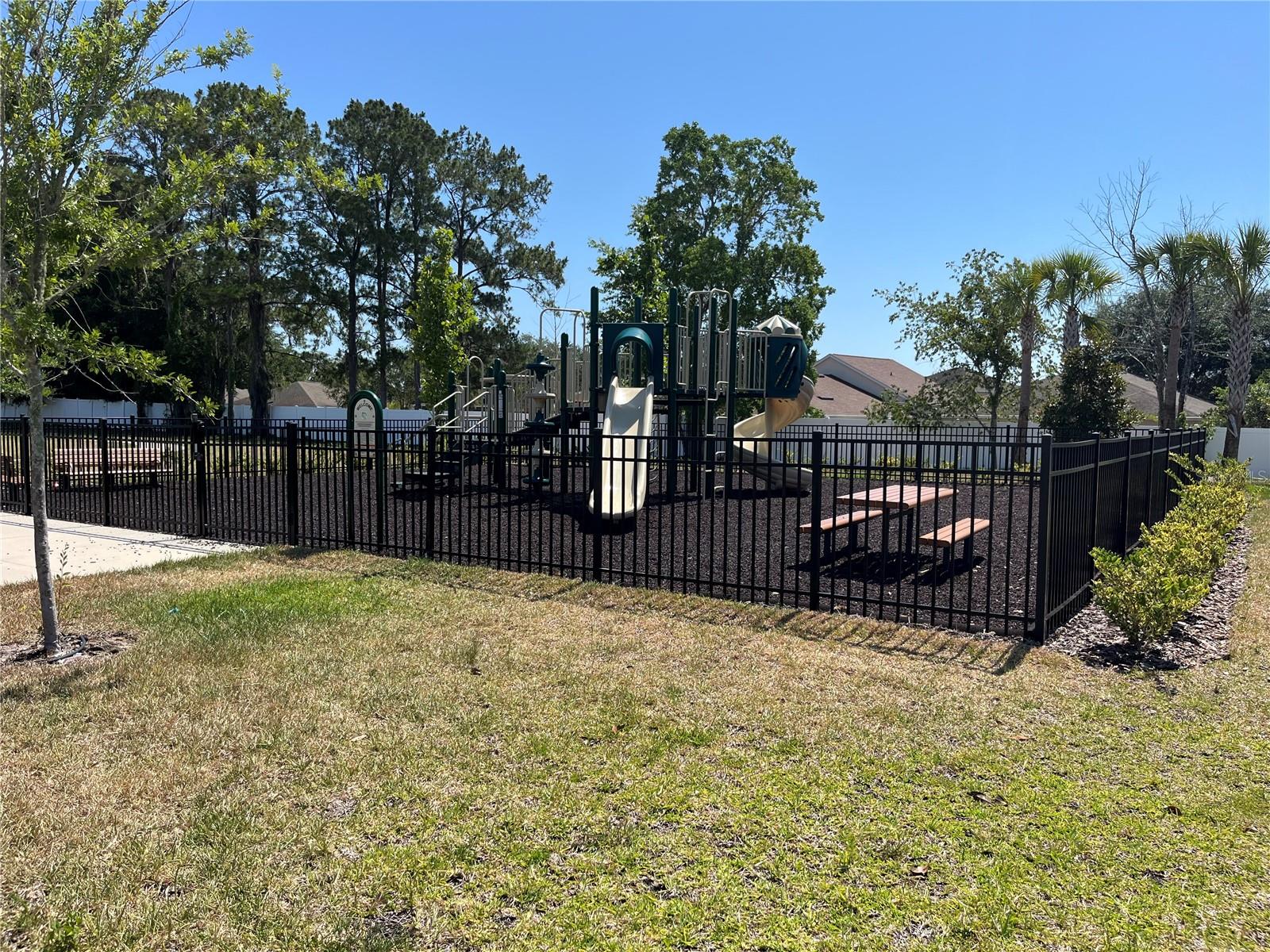 VILLAGES/AVALON PH IV - Residential Lease