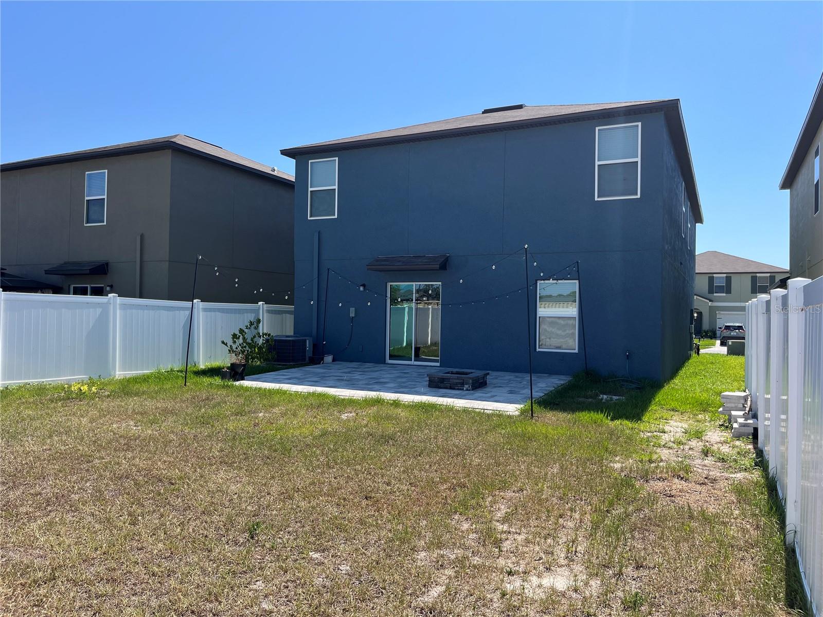 VILLAGES/AVALON PH IV - Residential Lease