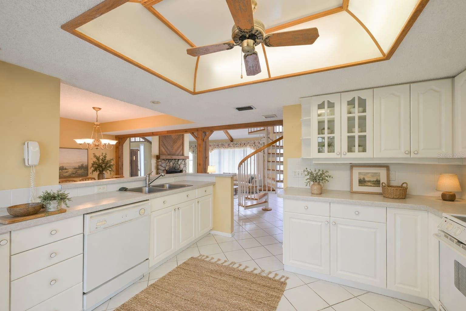 SPRING LAKE 1ST ADD - Residential