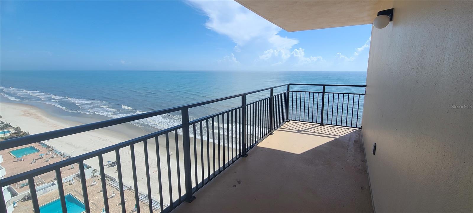OCEAN 01 CONDO - Residential