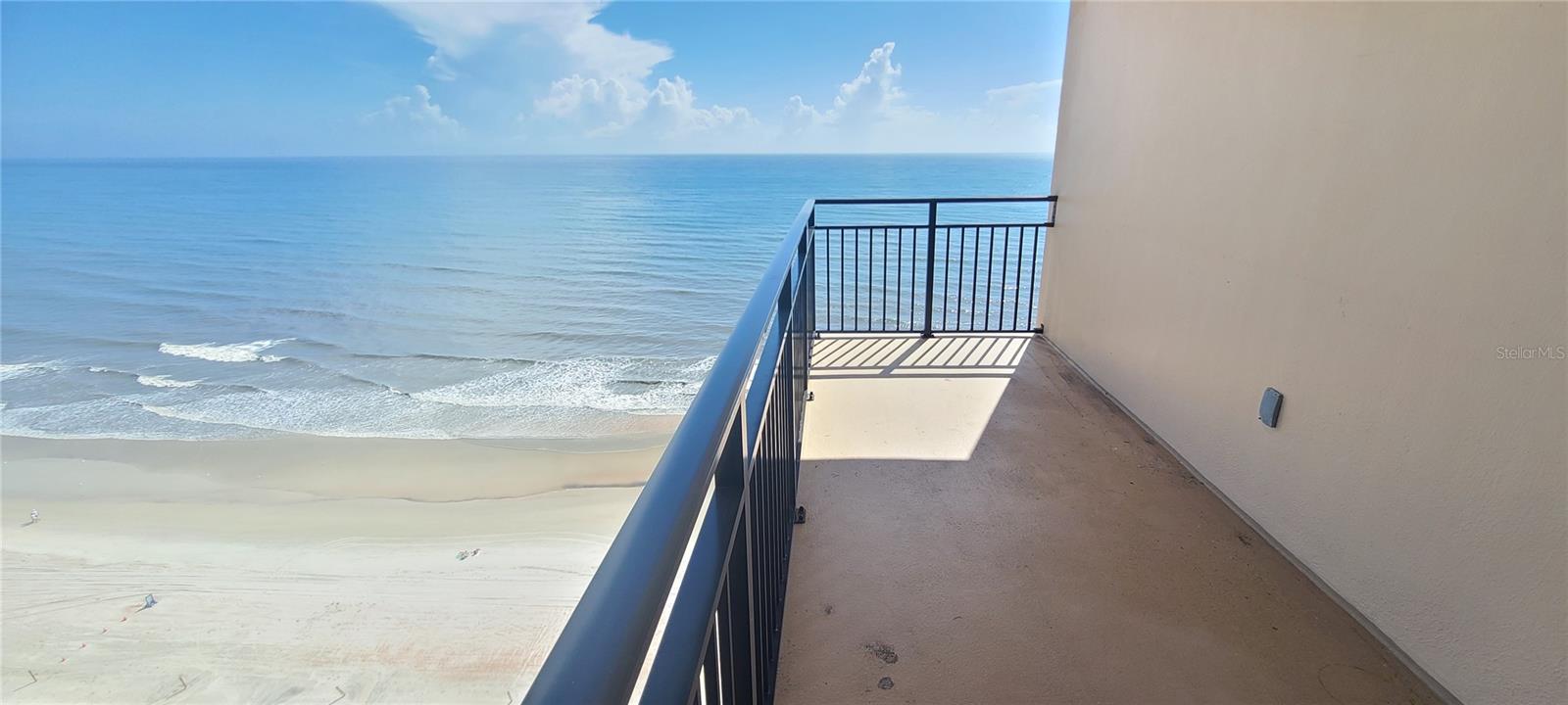 OCEAN 01 CONDO - Residential