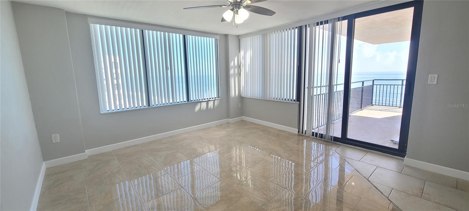 OCEAN 01 CONDO - Residential