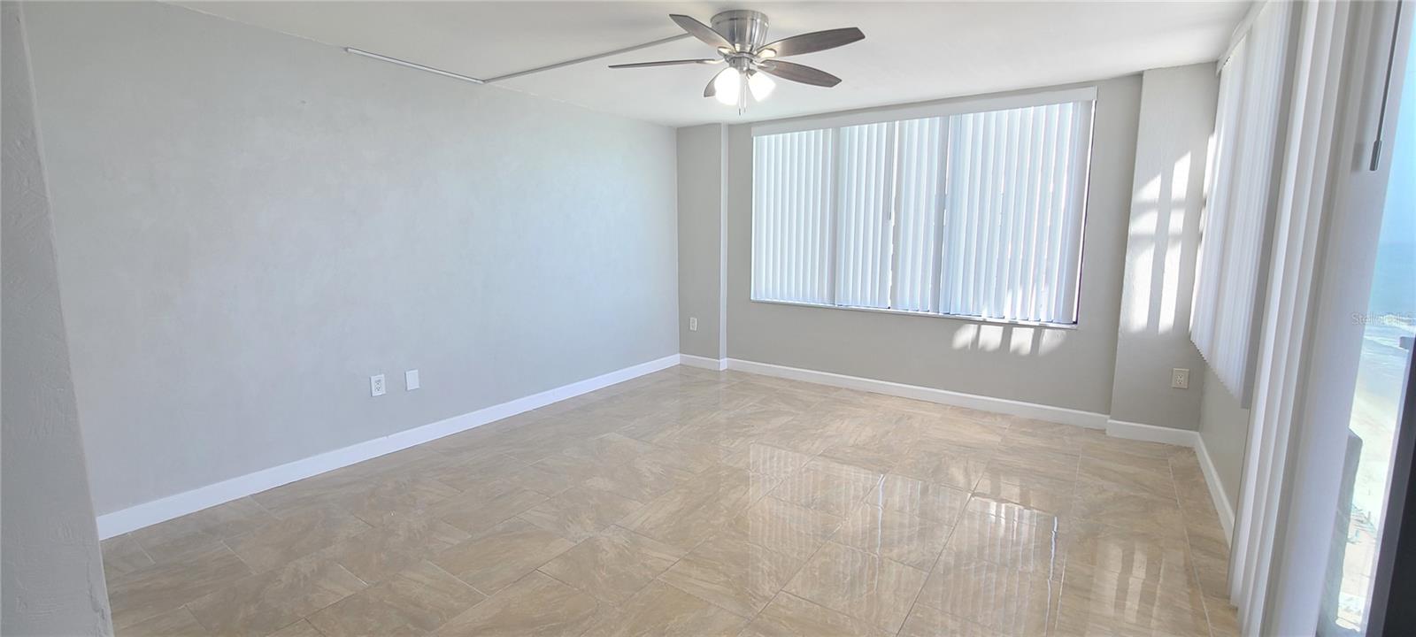 OCEAN 01 CONDO - Residential