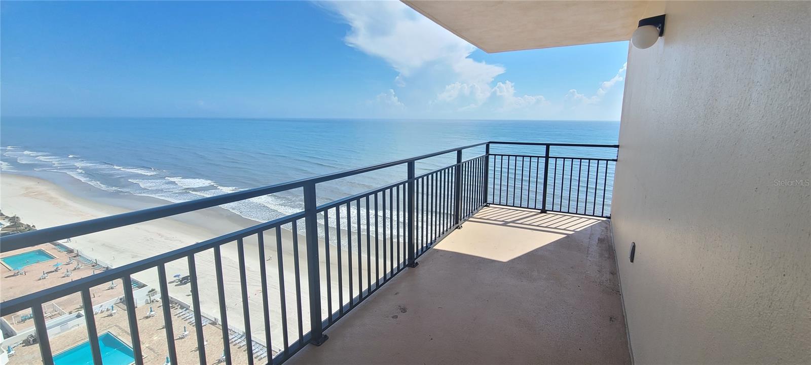 OCEAN 01 CONDO - Residential
