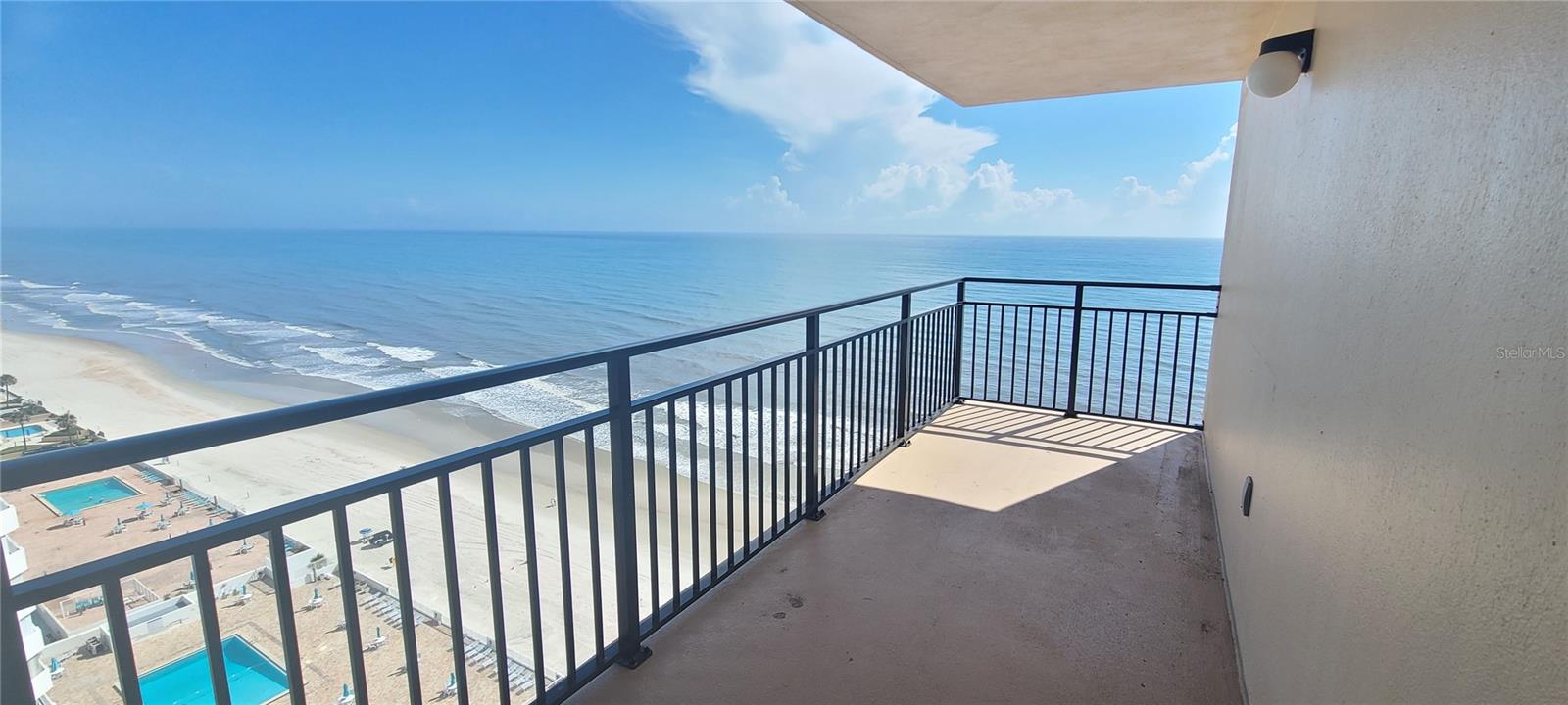 OCEAN 01 CONDO - Residential