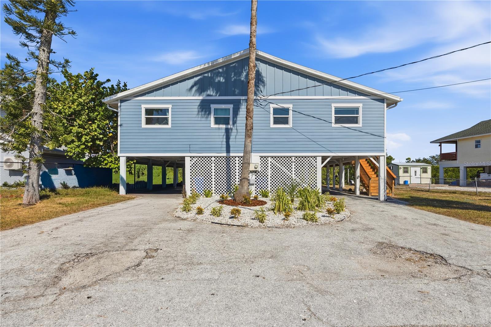 3303 W SHELL POINT ROAD