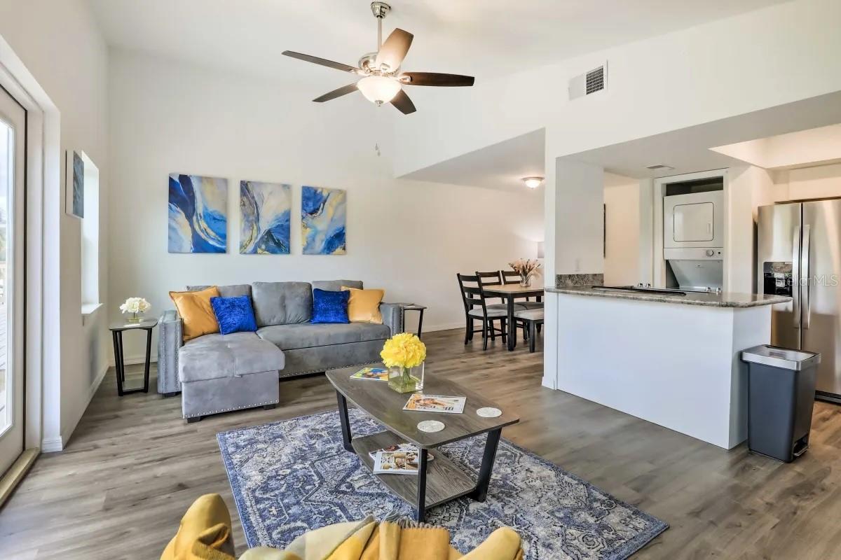 3303 W SHELL POINT ROAD