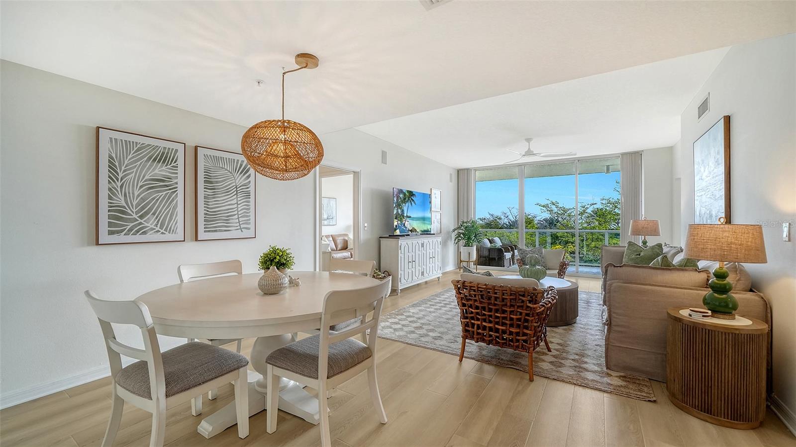 1800 BENJAMIN FRANKLIN DRIVE B308