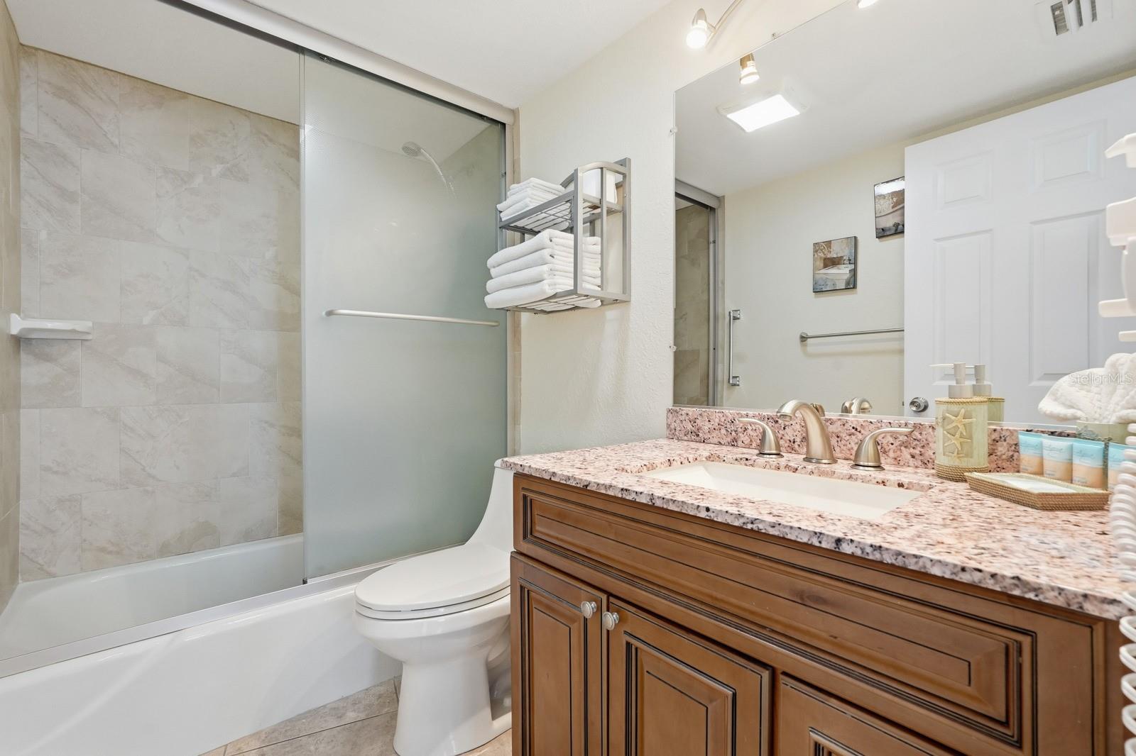 PECK PLAZA - Residential