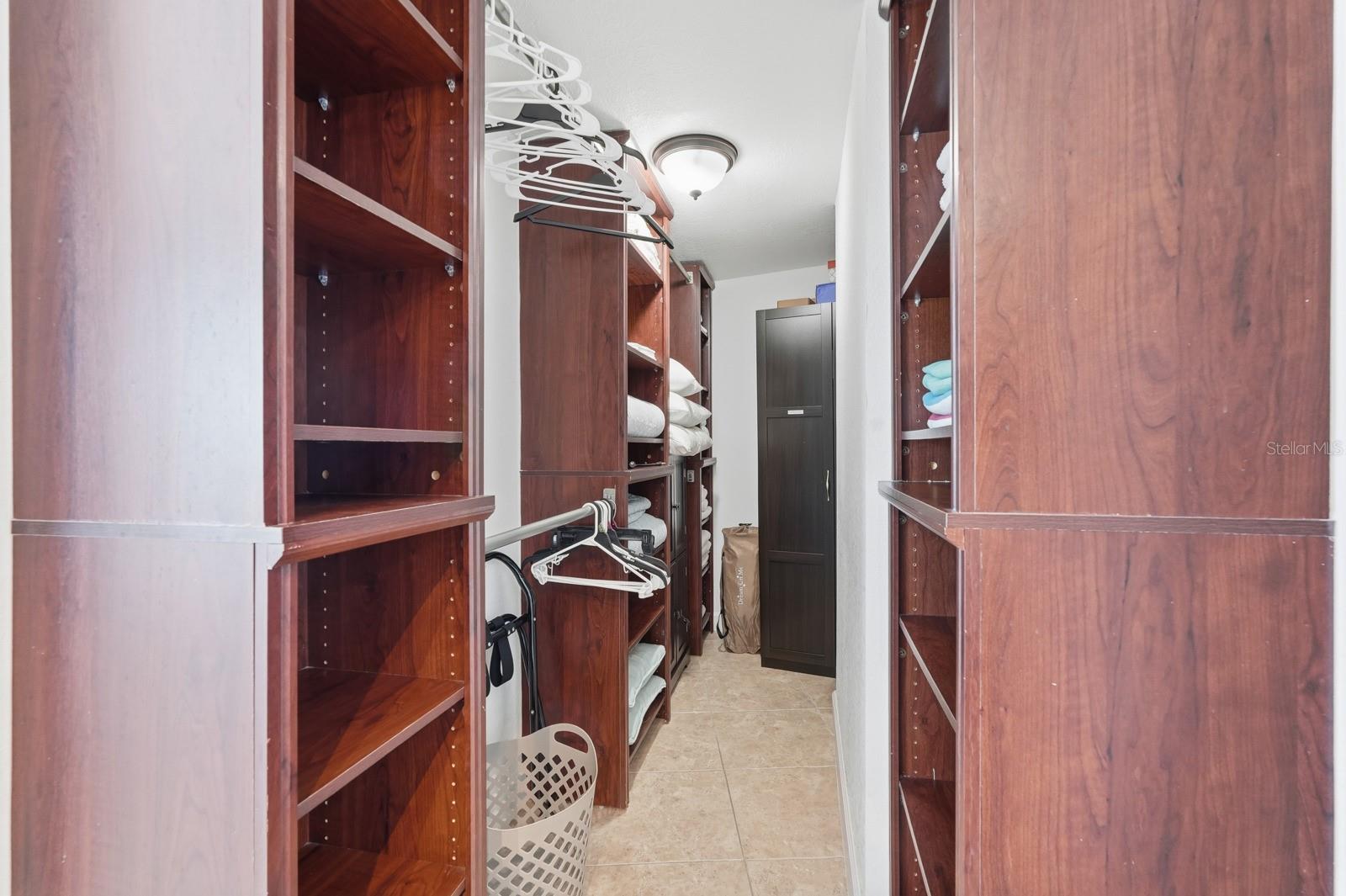 PECK PLAZA - Residential