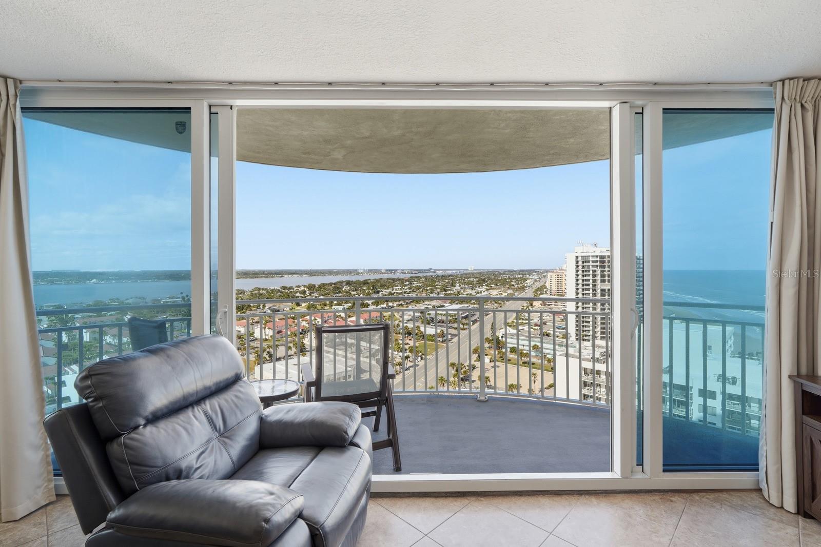 PECK PLAZA - Residential