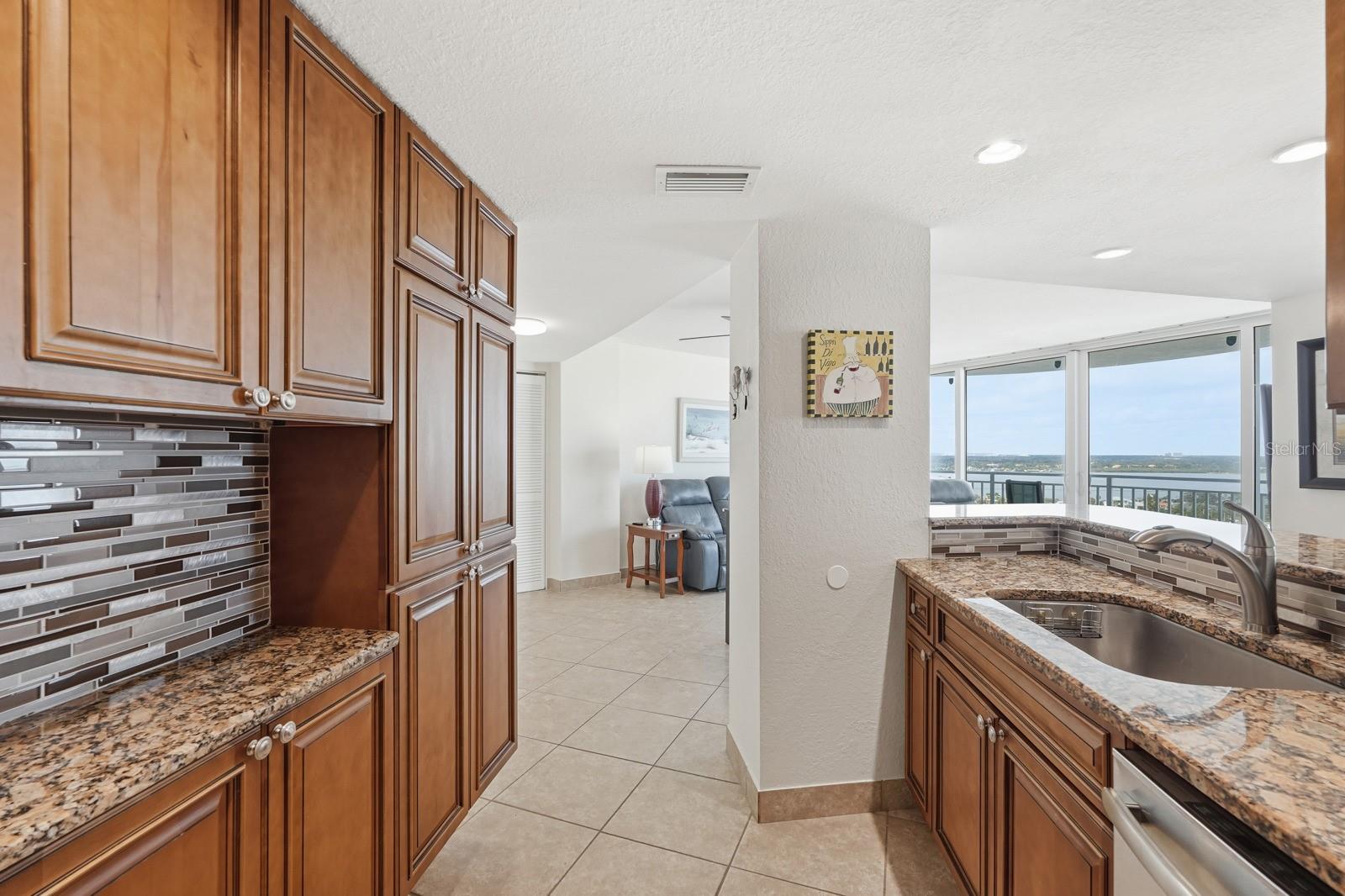 PECK PLAZA - Residential