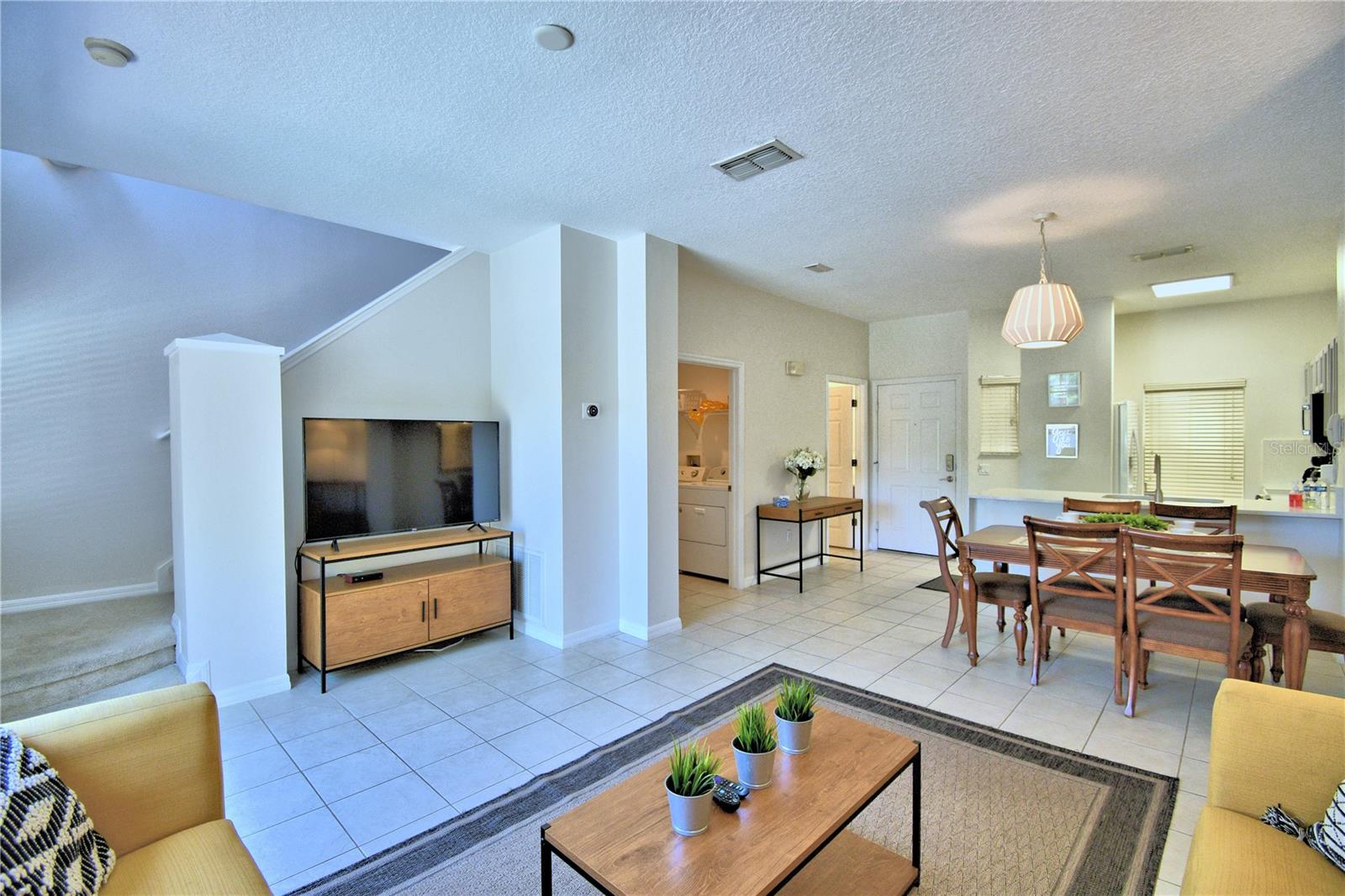 ENCANTADA PH 01 - Residential