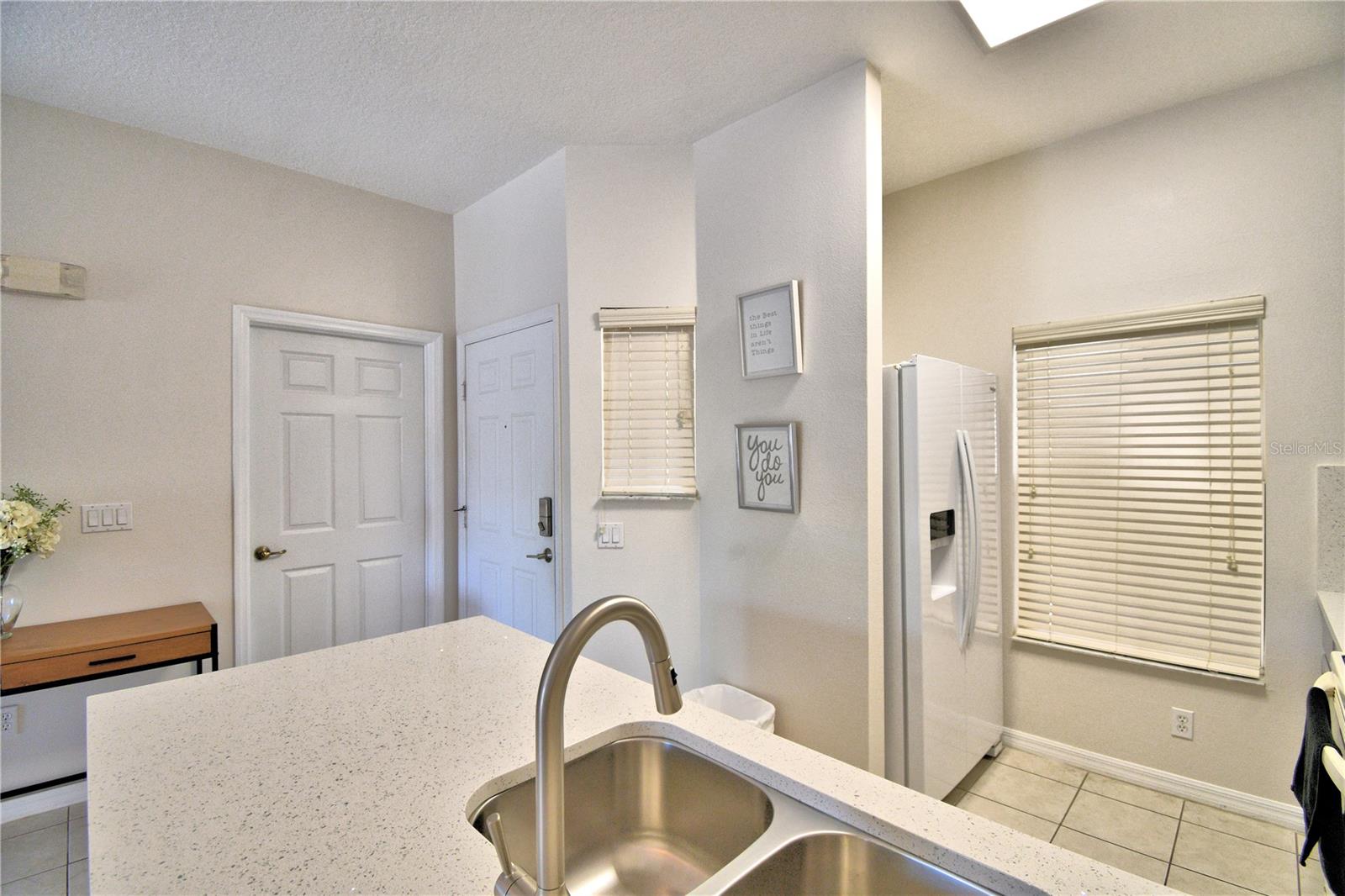 ENCANTADA PH 01 - Residential