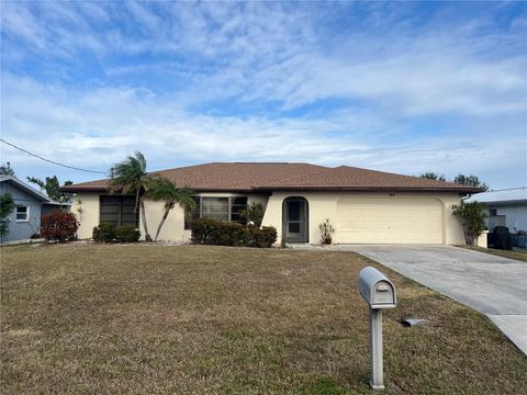 A home in PORT CHARLOTTE