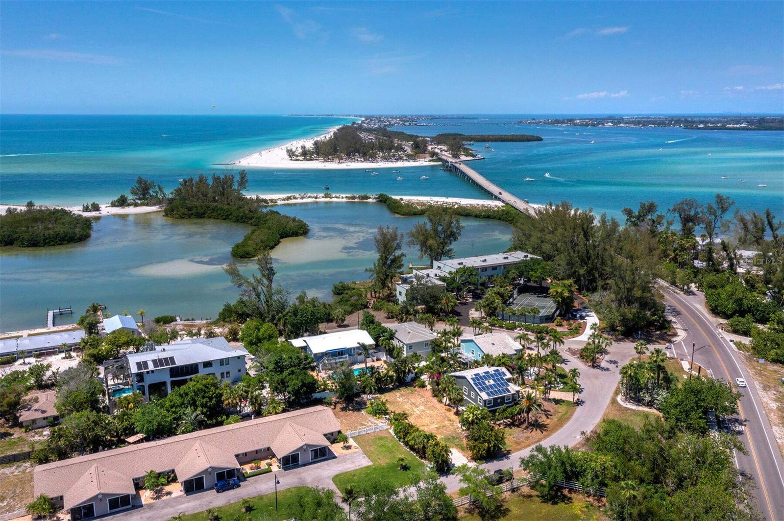 LONGBEACH ON LONGBOAT KEY - Land