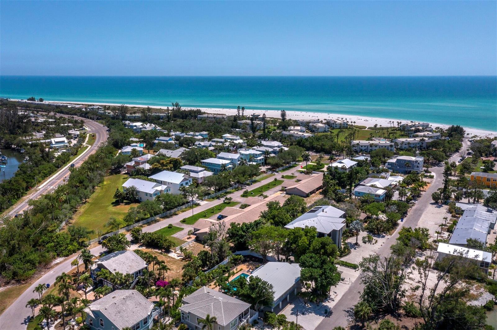LONGBEACH ON LONGBOAT KEY - Land