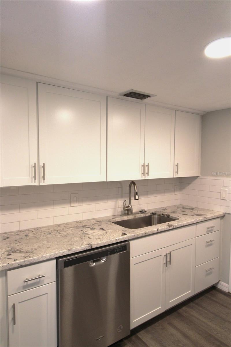 EL CONQUISTADOR VILLAGE 1 SEC 3A - Residential Lease