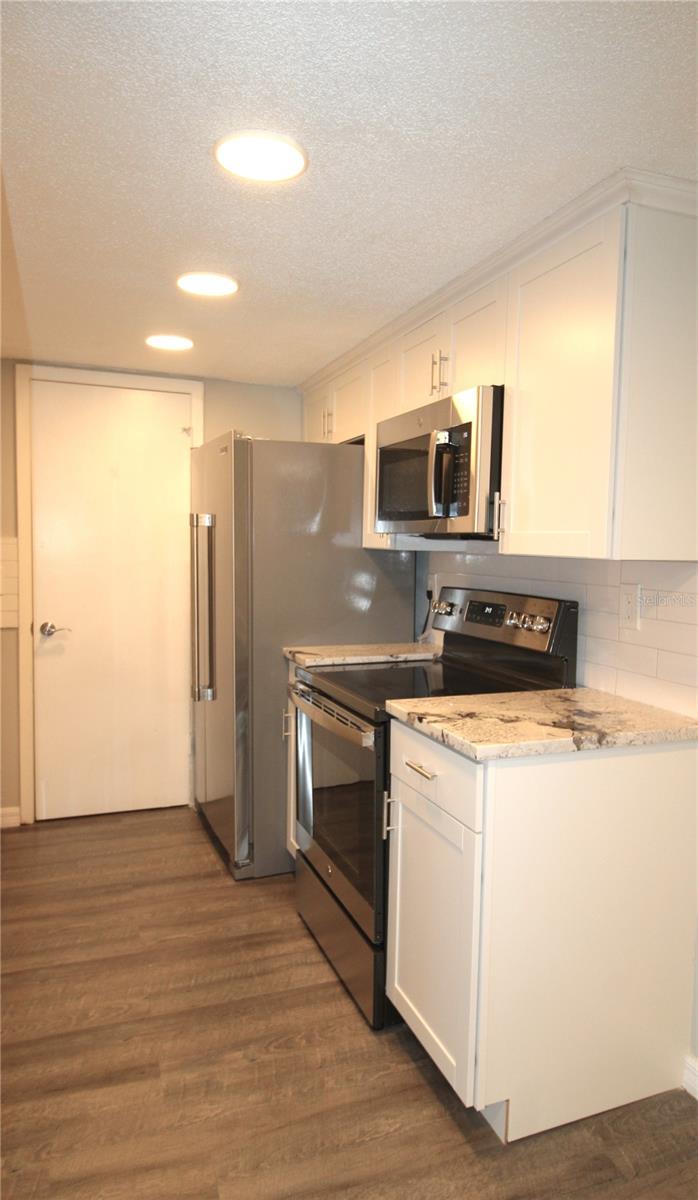 EL CONQUISTADOR VILLAGE 1 SEC 3A - Residential Lease