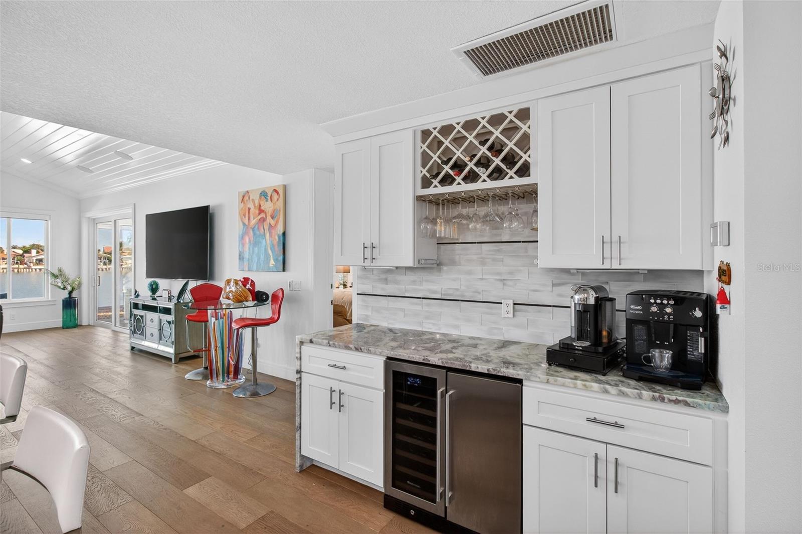 SOUTH CSWY ISLE YACHT CLUB 4TH ADD - Residential