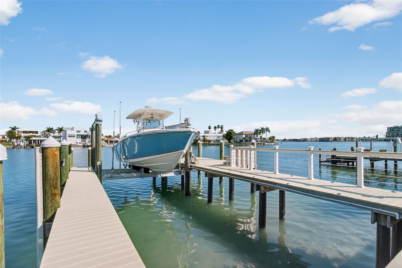 SOUTH CSWY ISLE YACHT CLUB 4TH ADD - Residential