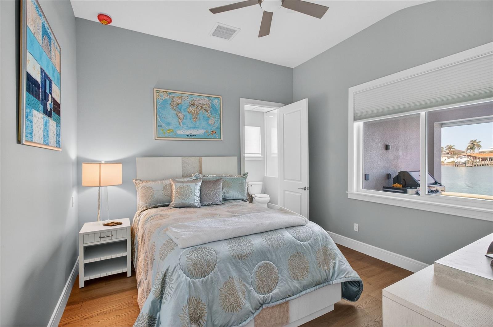 SOUTH CSWY ISLE YACHT CLUB 4TH ADD - Residential