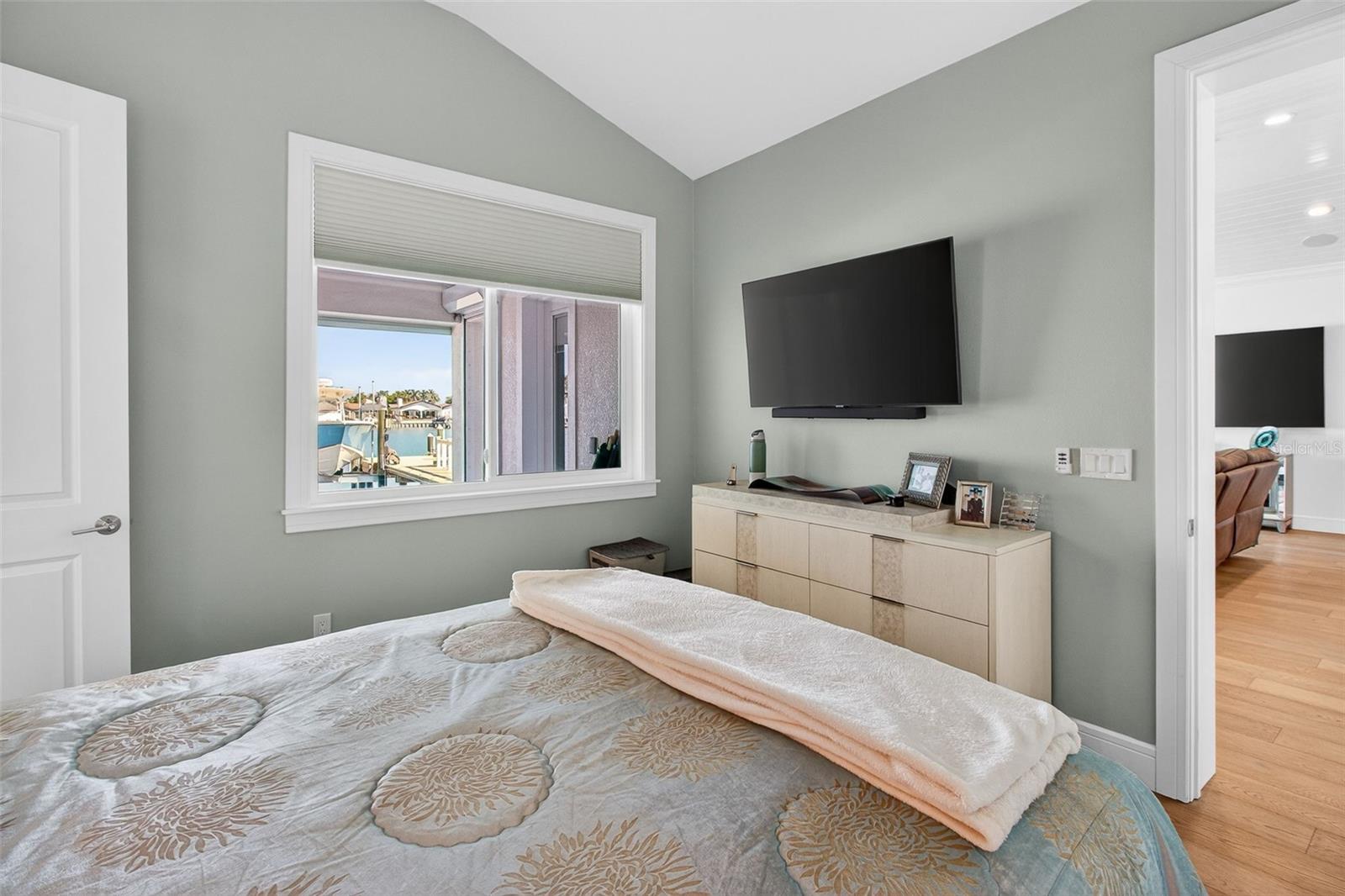 SOUTH CSWY ISLE YACHT CLUB 4TH ADD - Residential