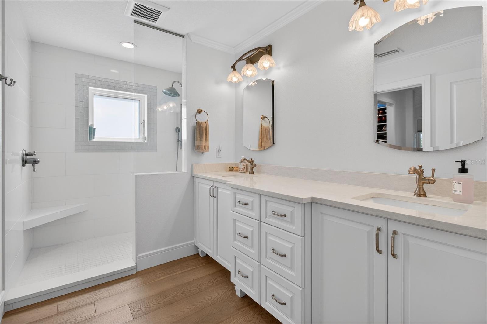 SOUTH CSWY ISLE YACHT CLUB 4TH ADD - Residential