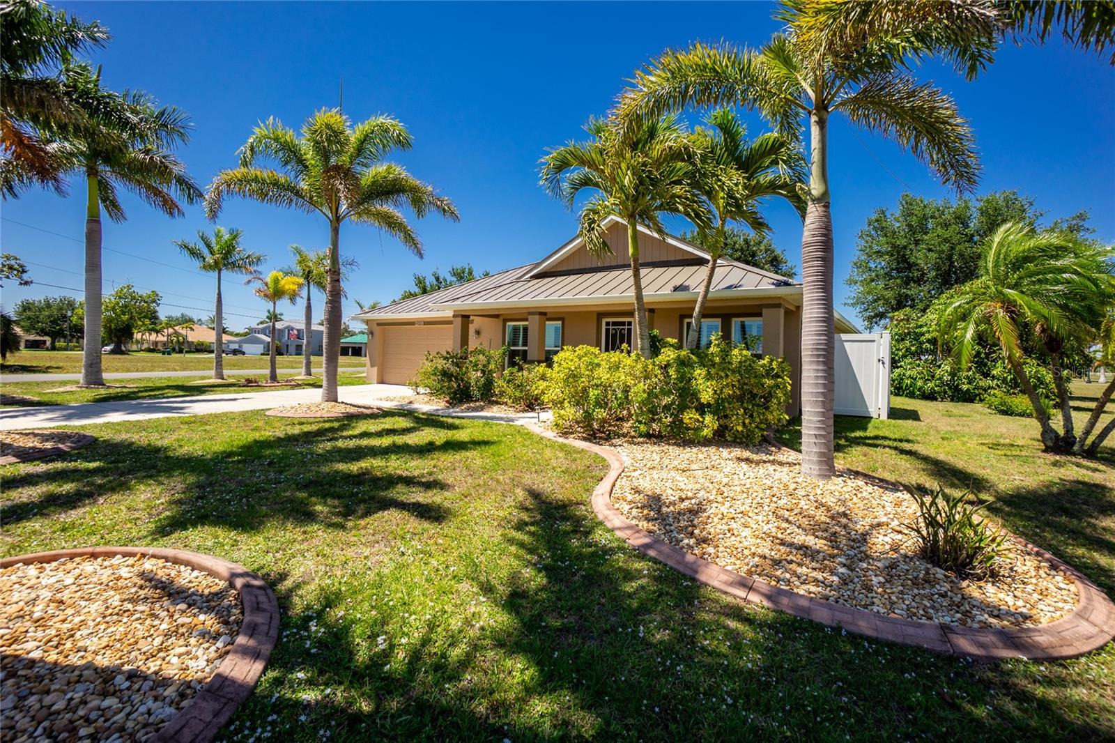 PUNTA GORDA ISLES SEC 21/BURNT STORE LAK - Residential