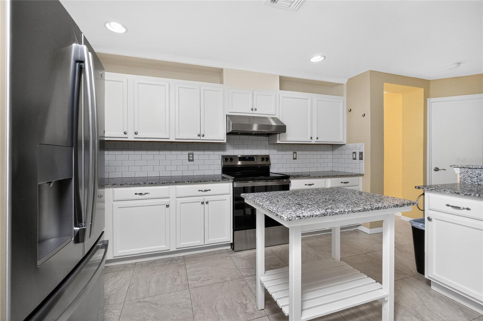 PUNTA GORDA ISLES SEC 21/BURNT STORE LAK - Residential