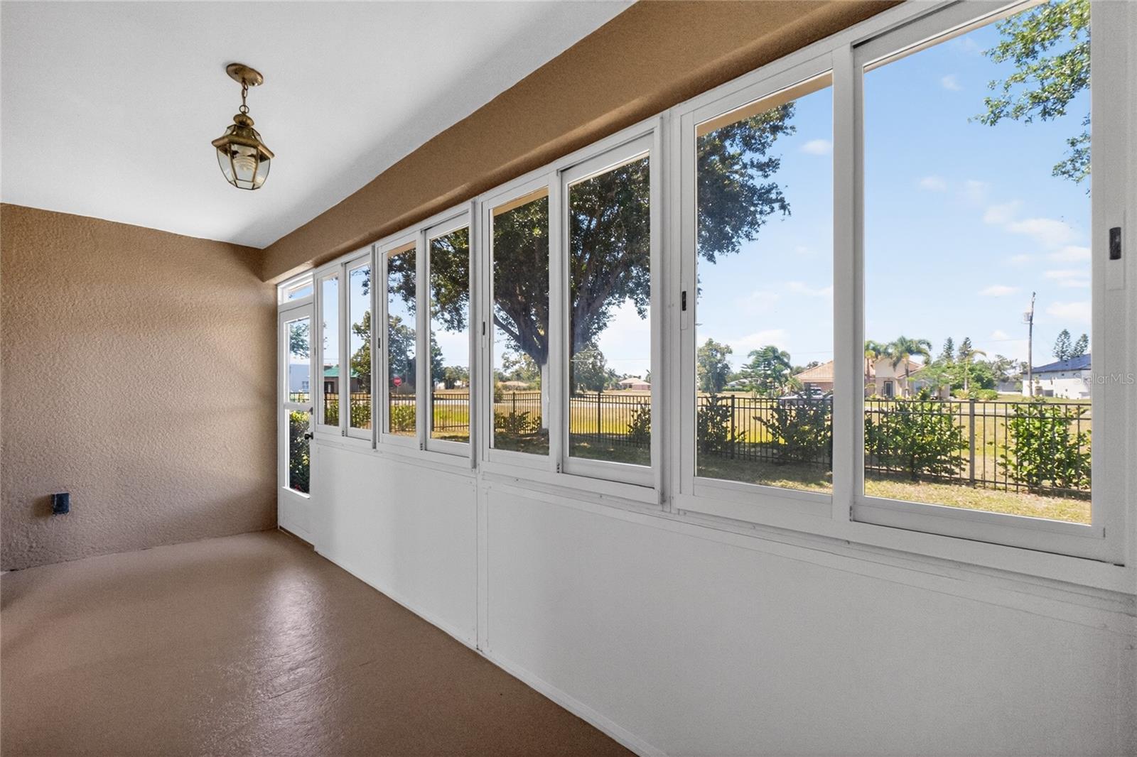 PUNTA GORDA ISLES SEC 21/BURNT STORE LAK - Residential