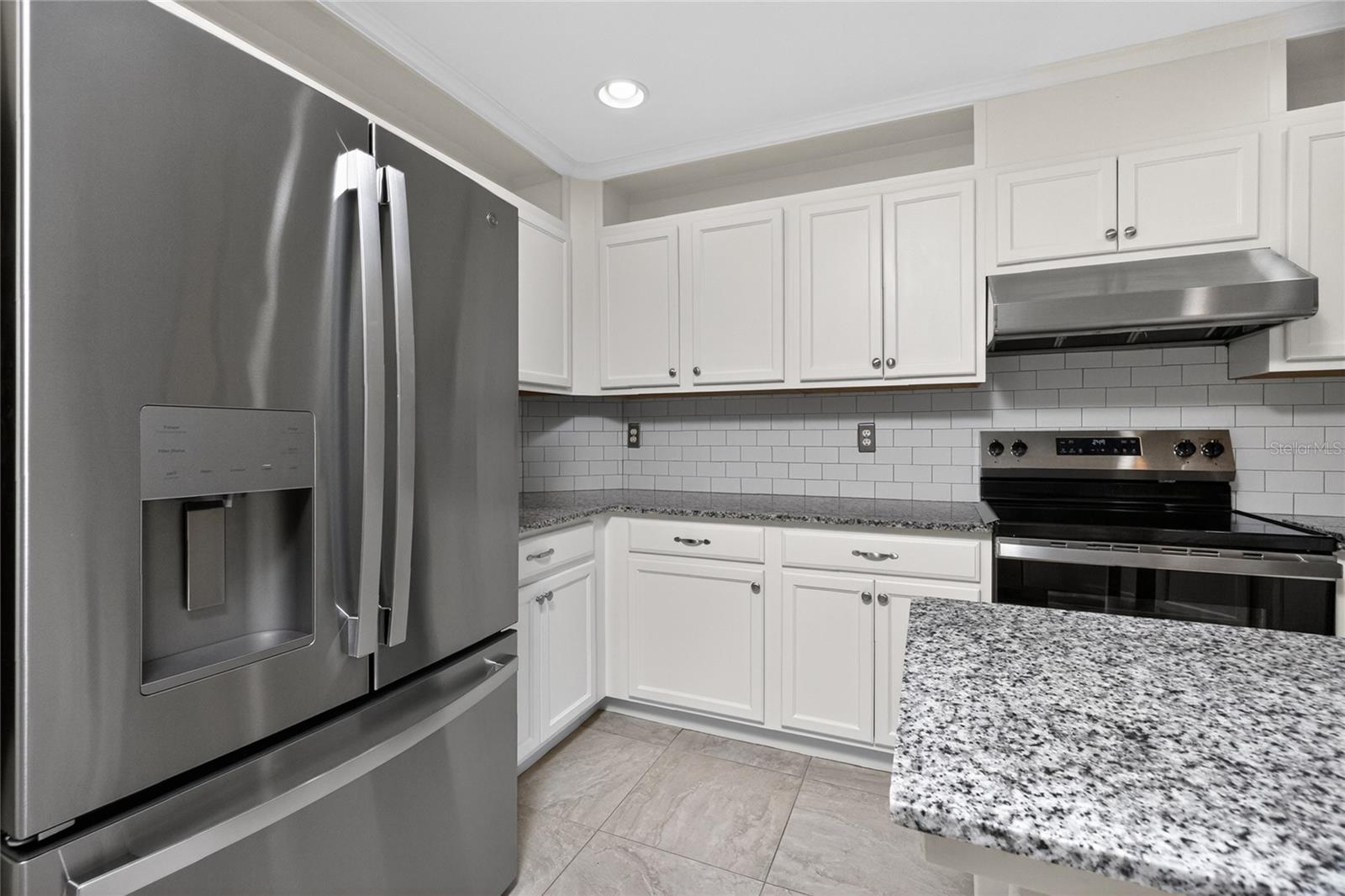 PUNTA GORDA ISLES SEC 21/BURNT STORE LAK - Residential