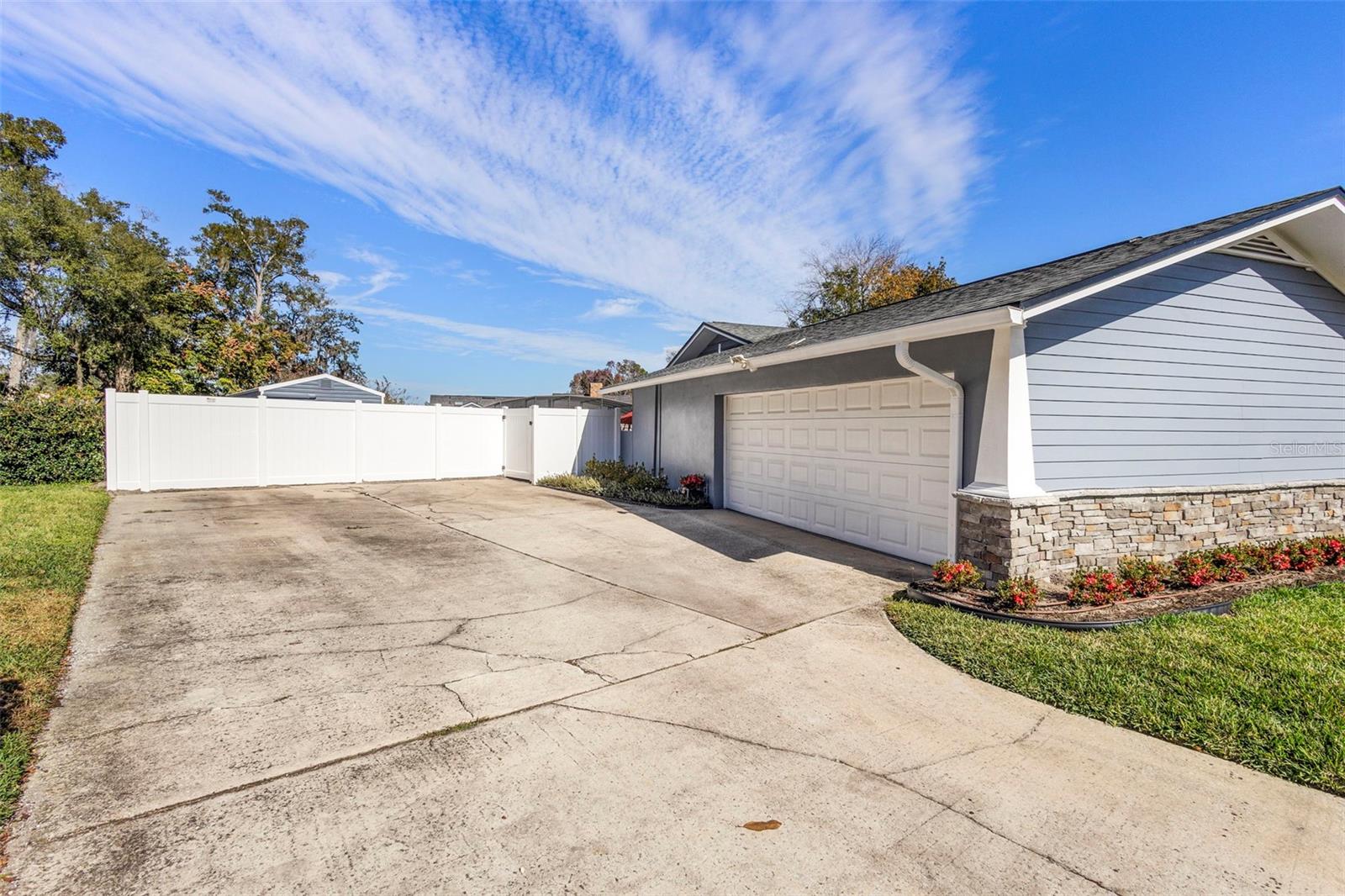 SPRING LAKE HILLS SEC 5 - Residential