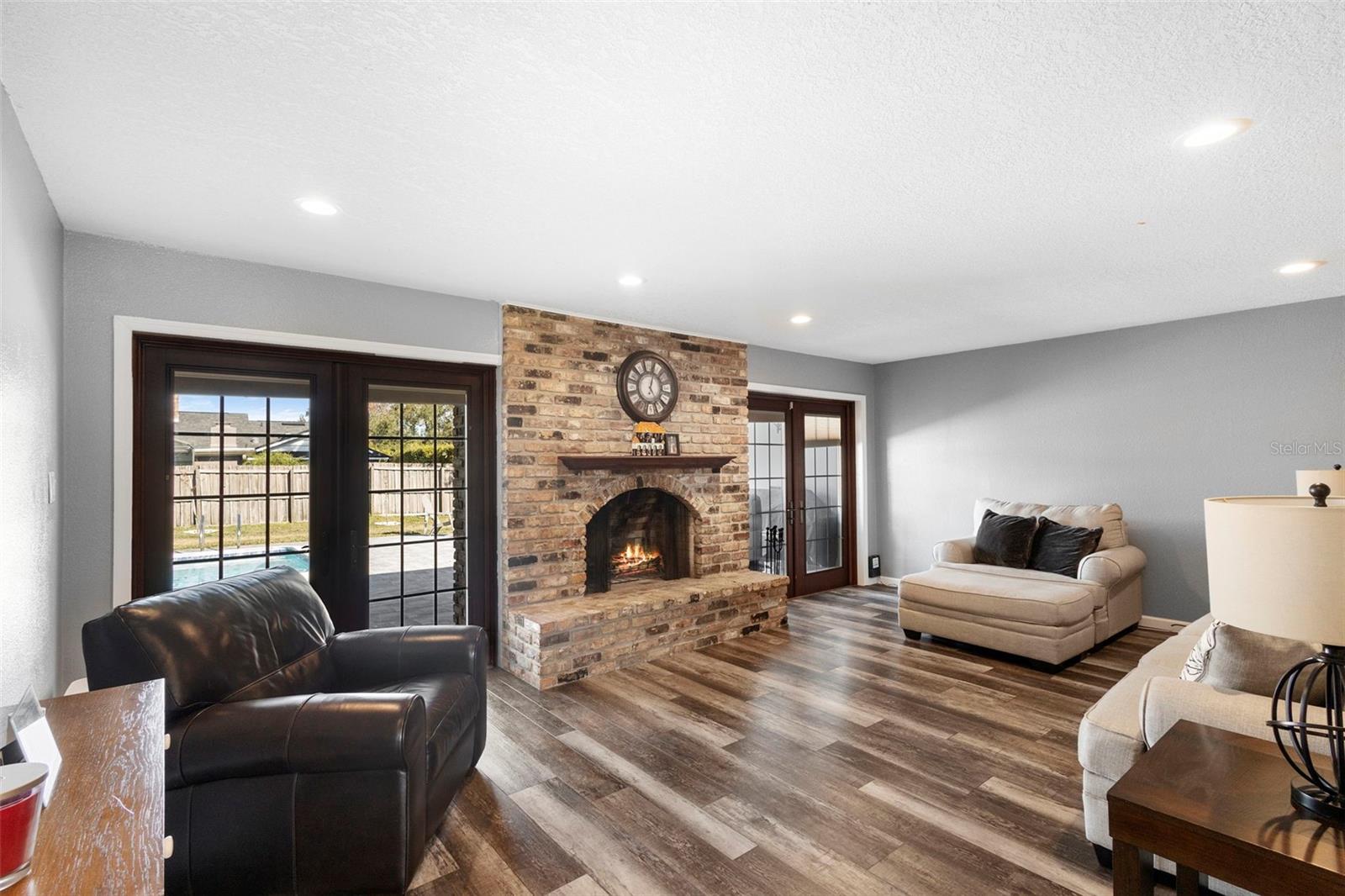 SPRING LAKE HILLS SEC 5 - Residential