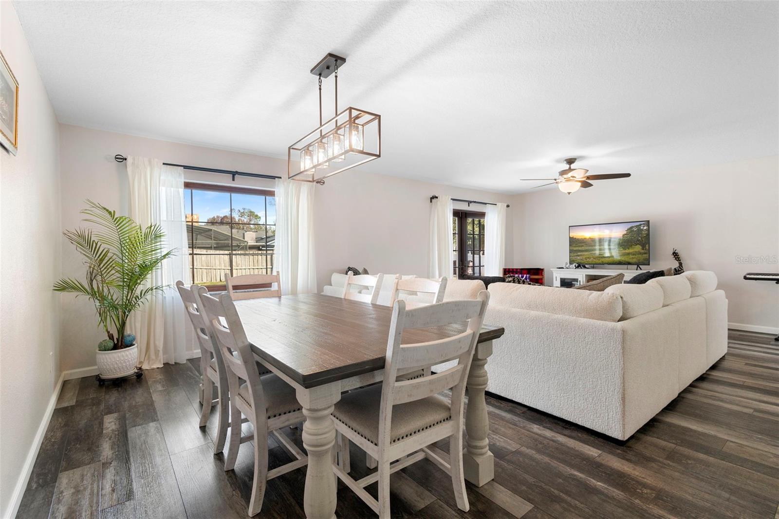 SPRING LAKE HILLS SEC 5 - Residential