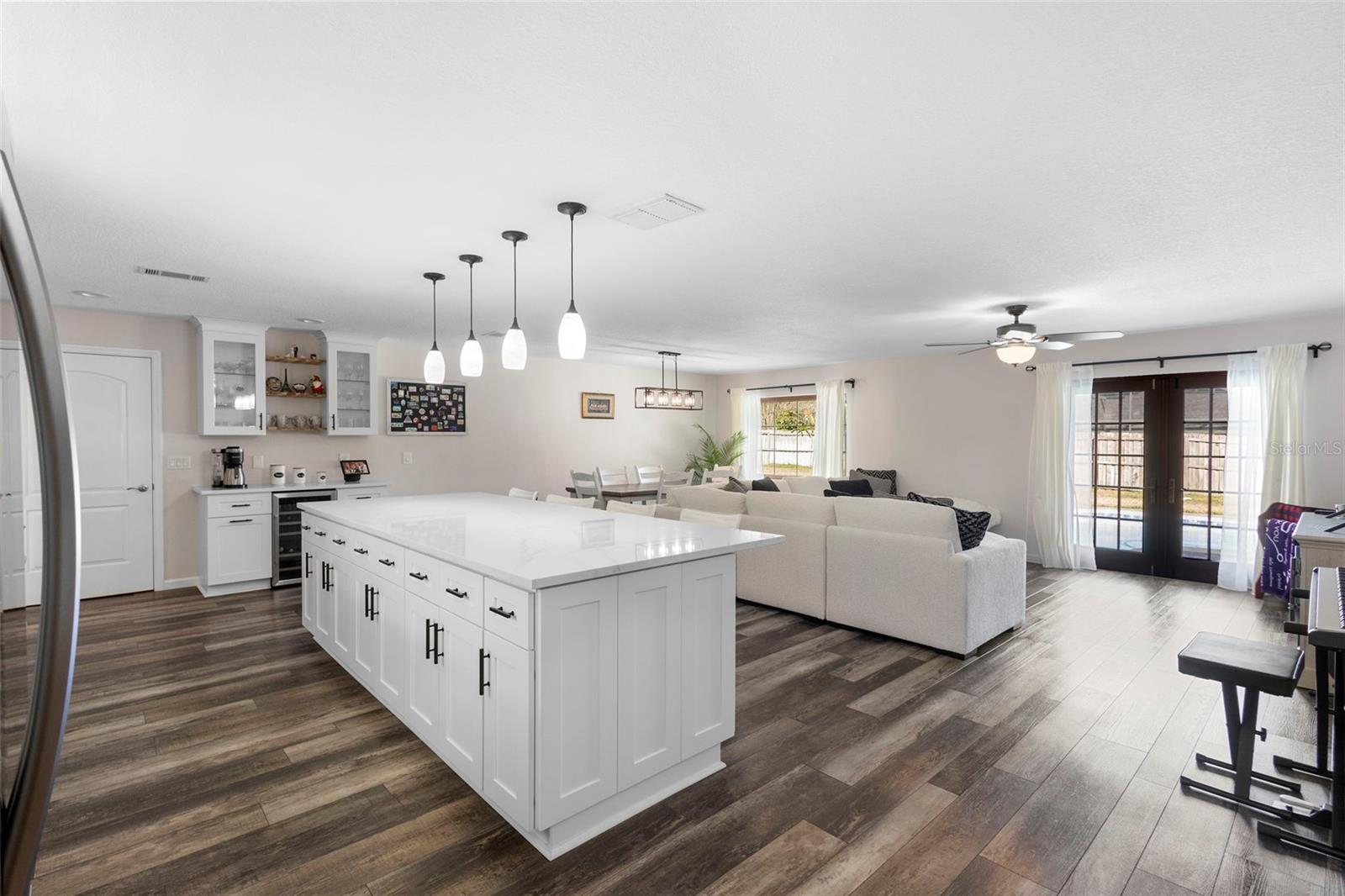 SPRING LAKE HILLS SEC 5 - Residential