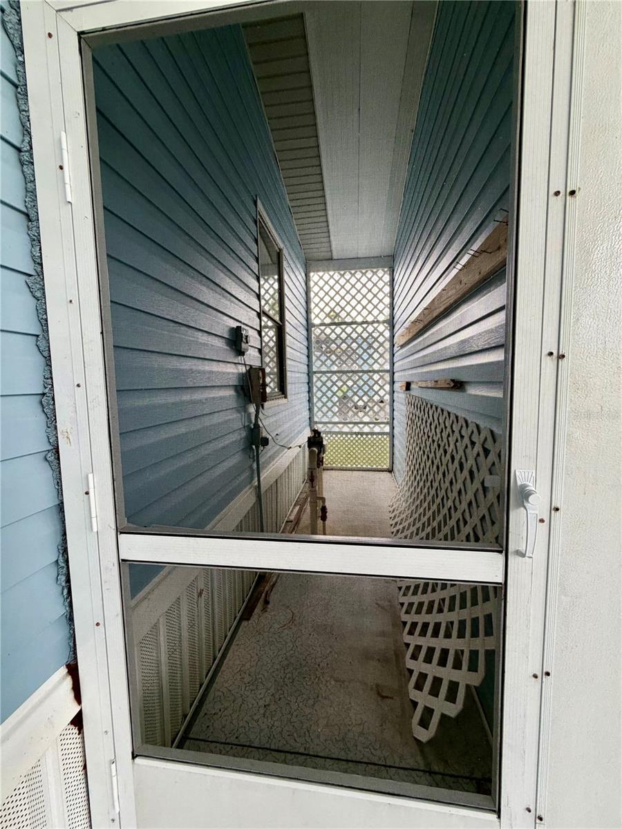 PALM VILLAGE RANCH - Residential