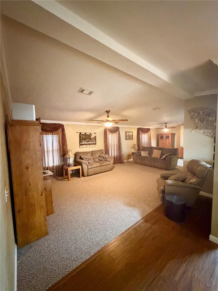 PALM VILLAGE RANCH - Residential