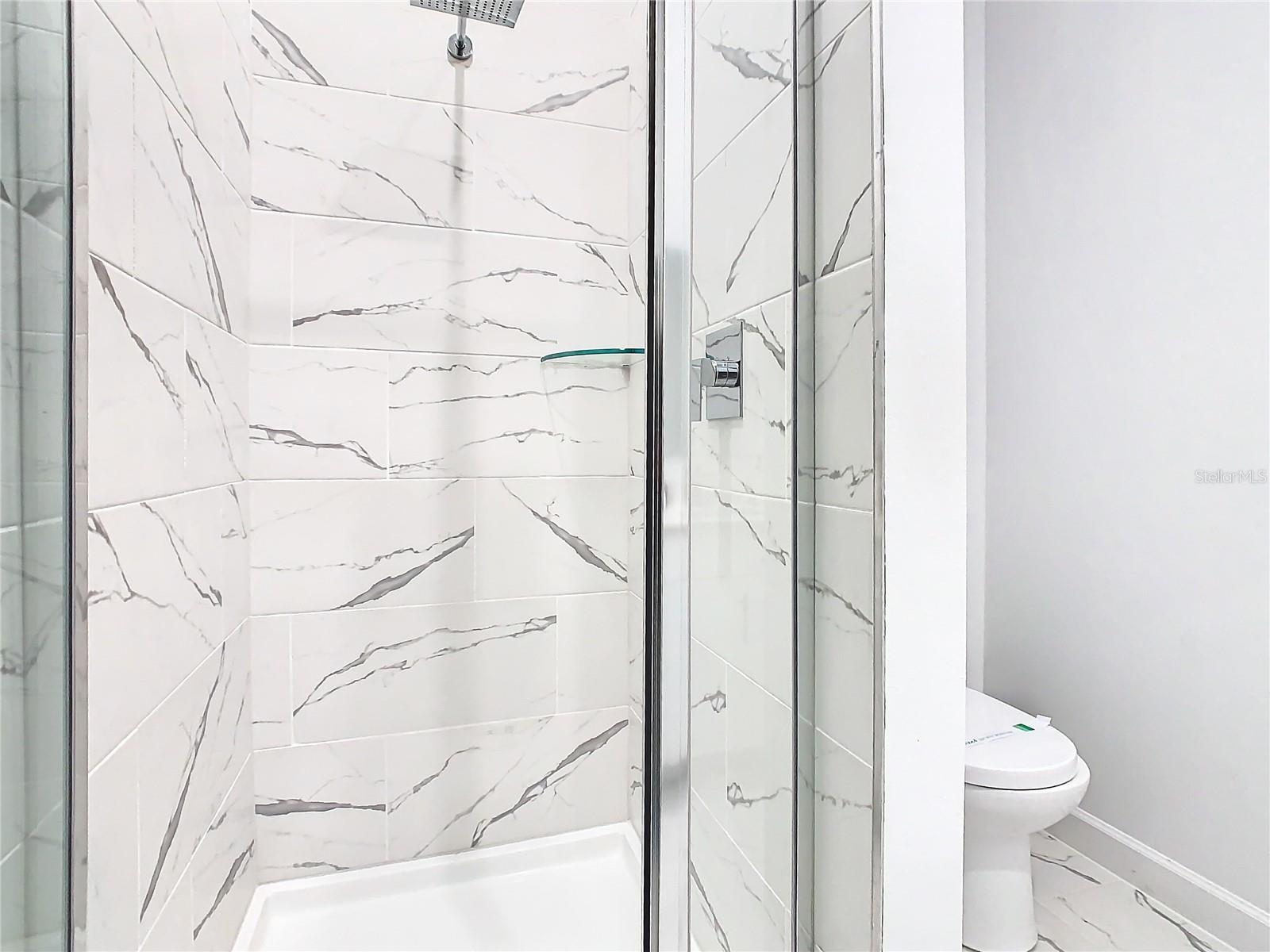 AZUR RESIDENCE - Residential