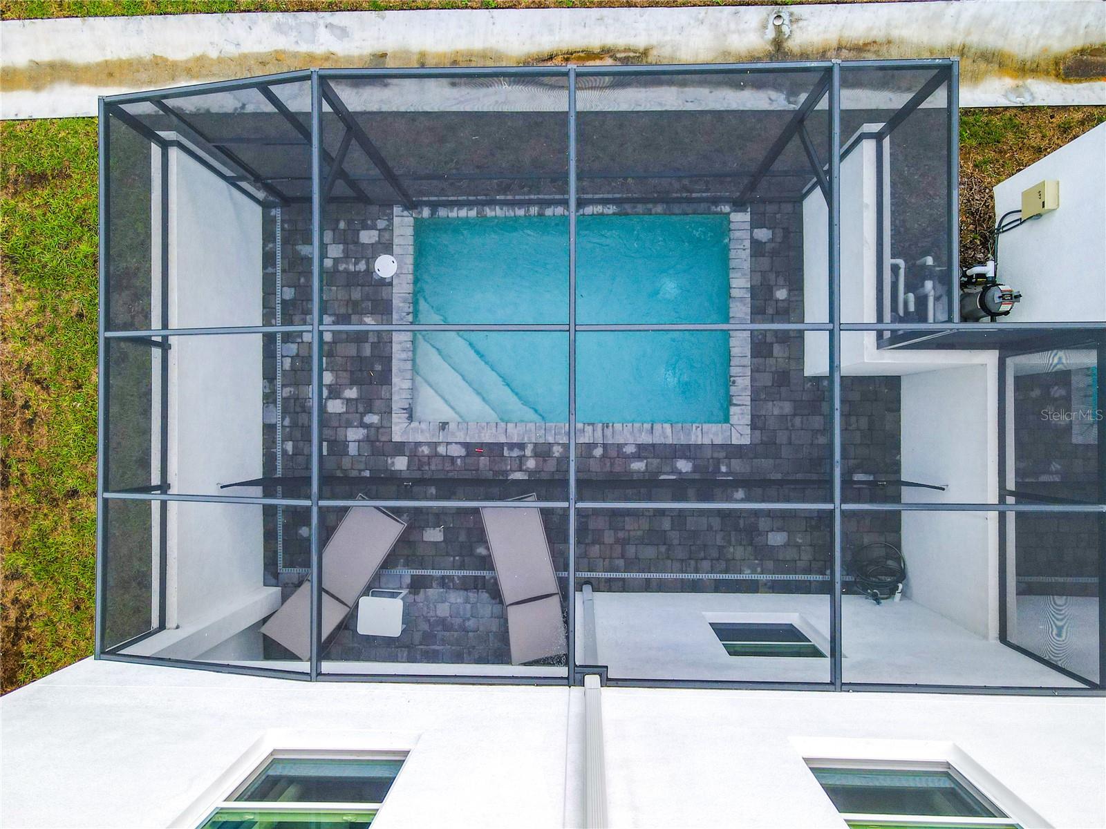 AZUR RESIDENCE - Residential